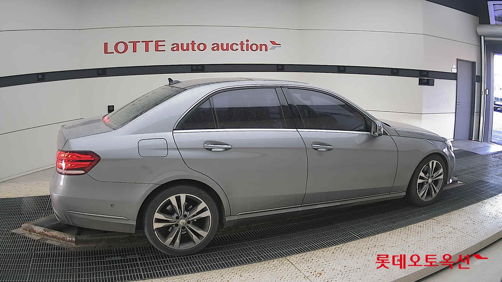 2014 - Mercedes-Benz E300