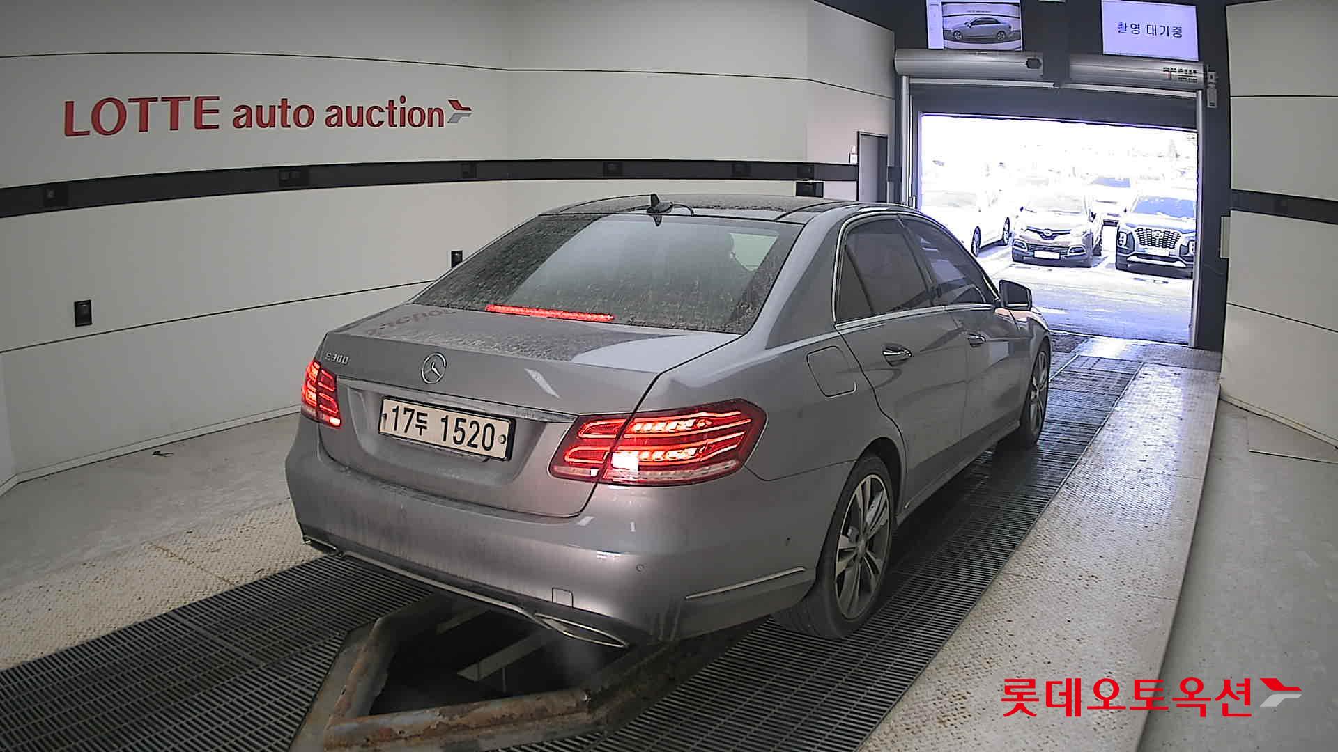 2014 - Mercedes-Benz E300