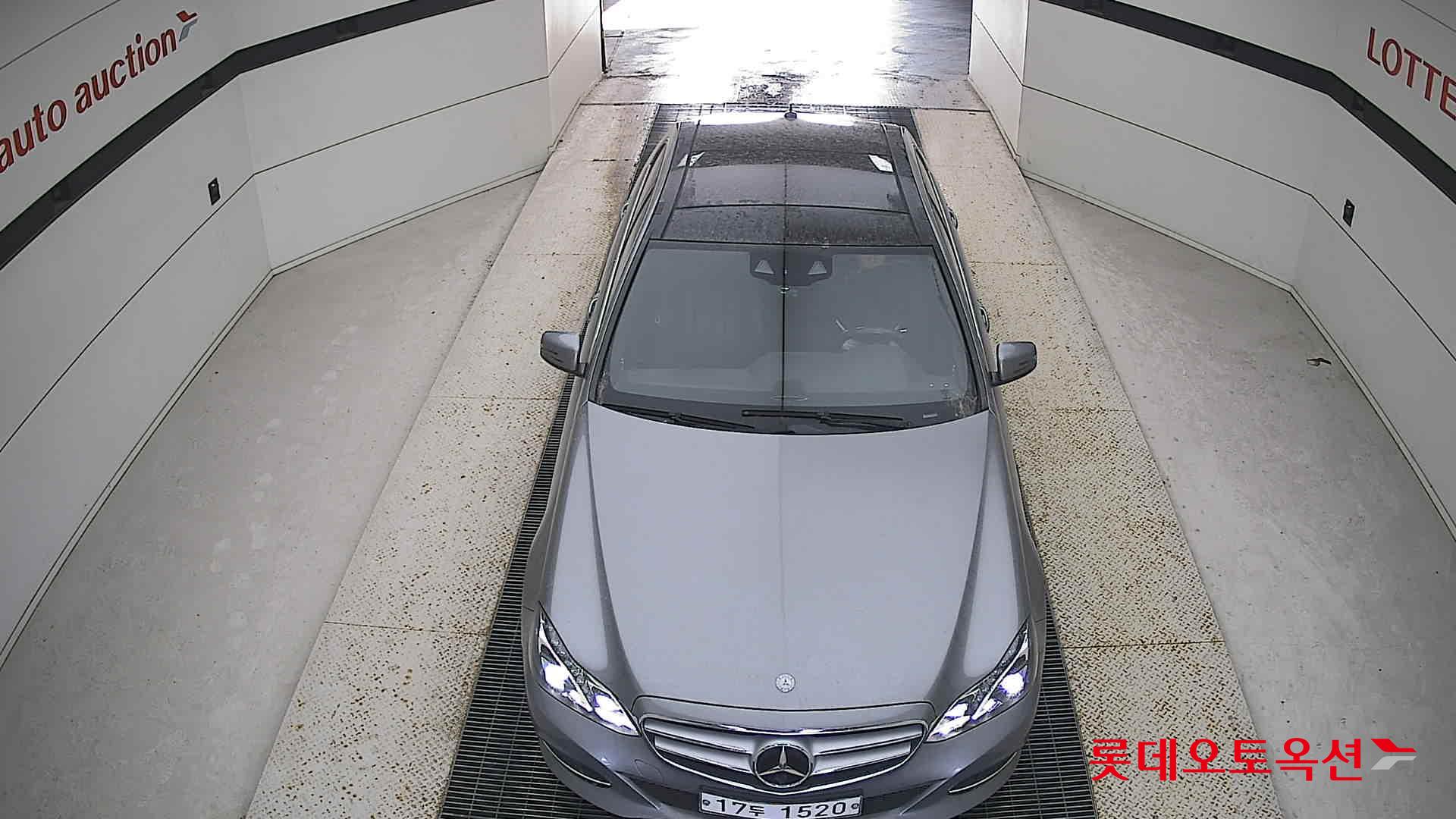 2014 - Mercedes-Benz E300