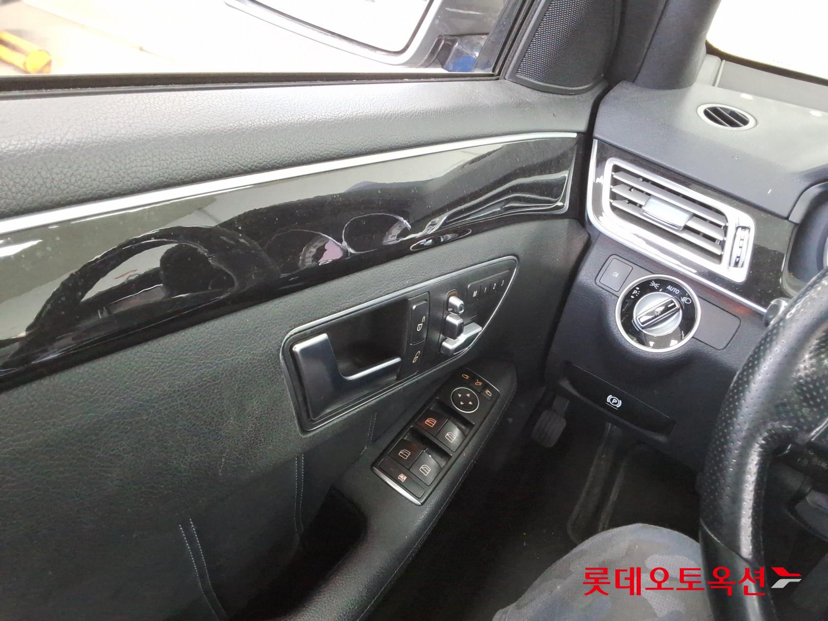 2014 - Mercedes-Benz E300