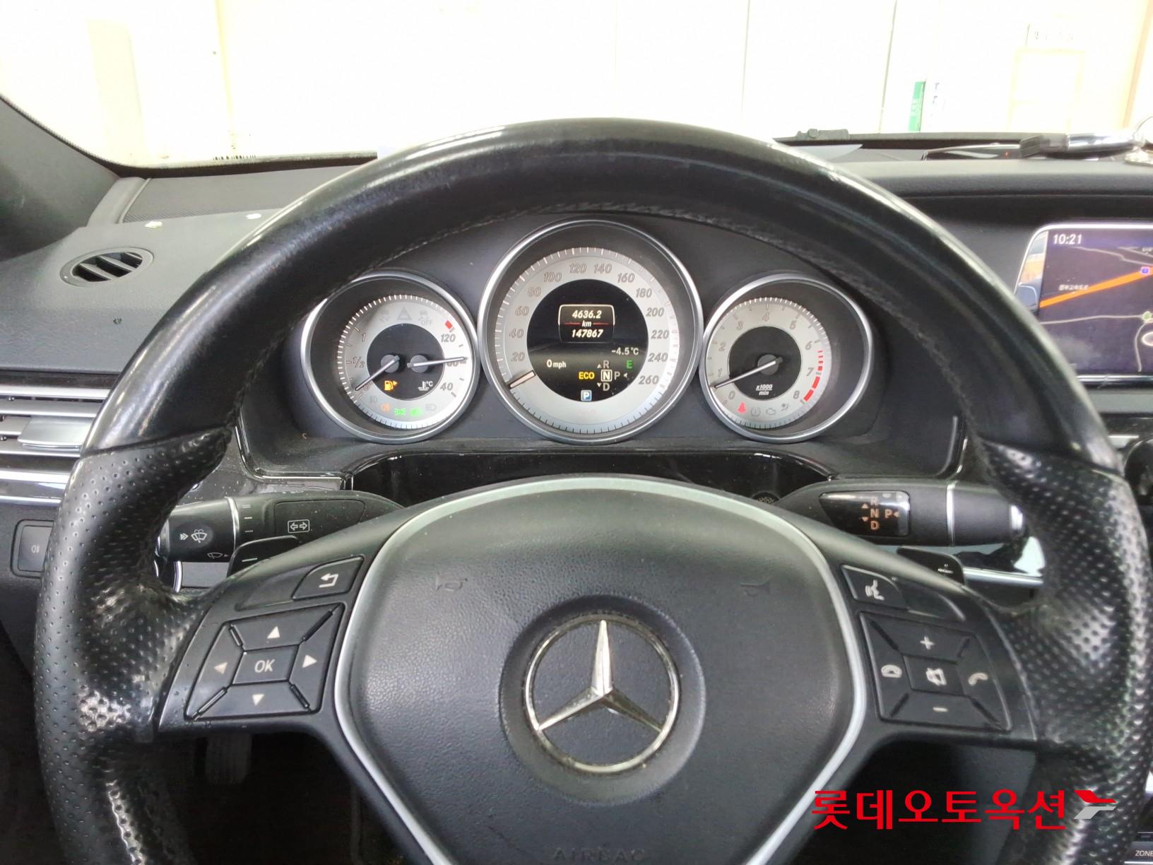 2014 - Mercedes-Benz E300