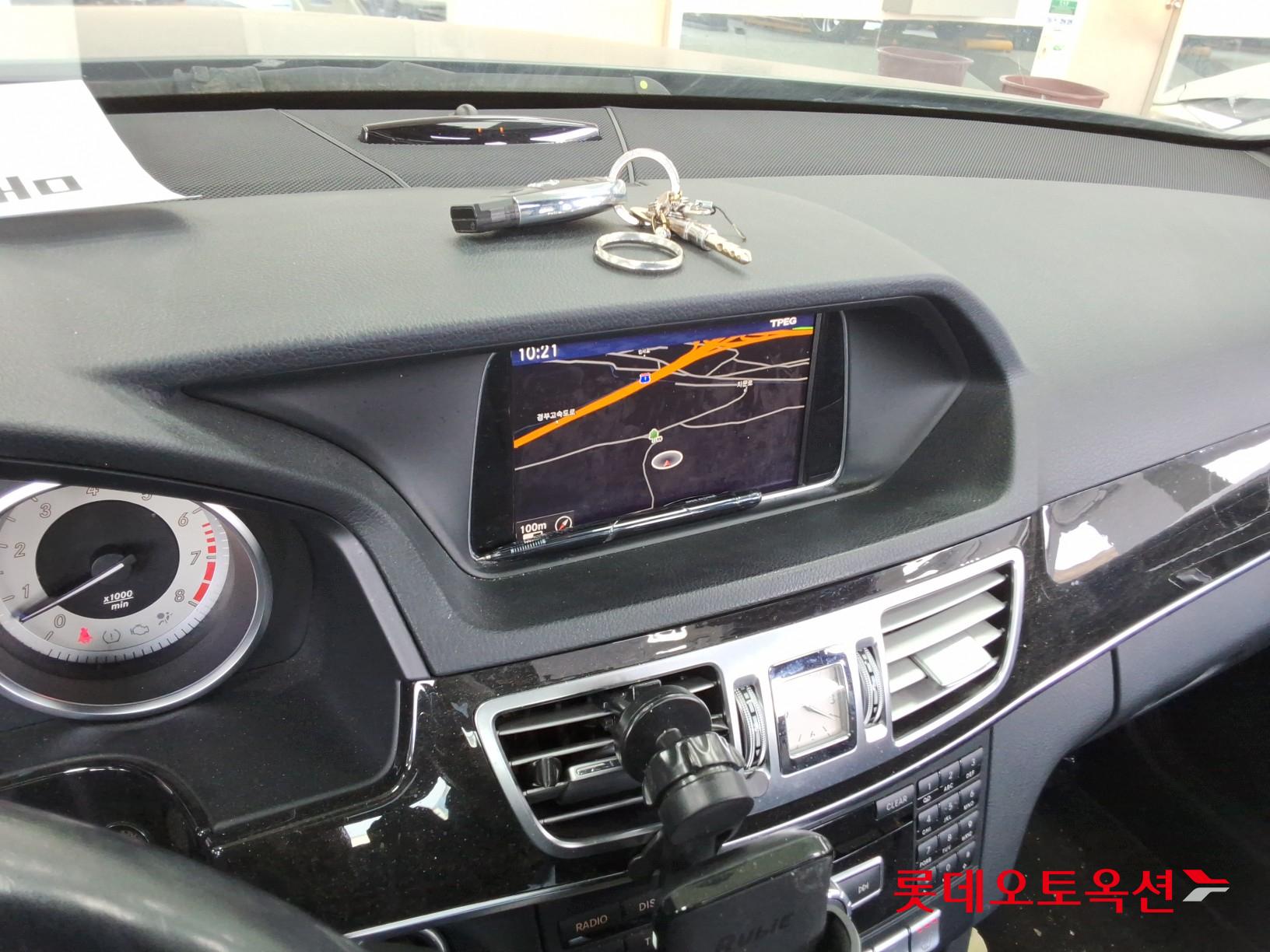 2014 - Mercedes-Benz E300