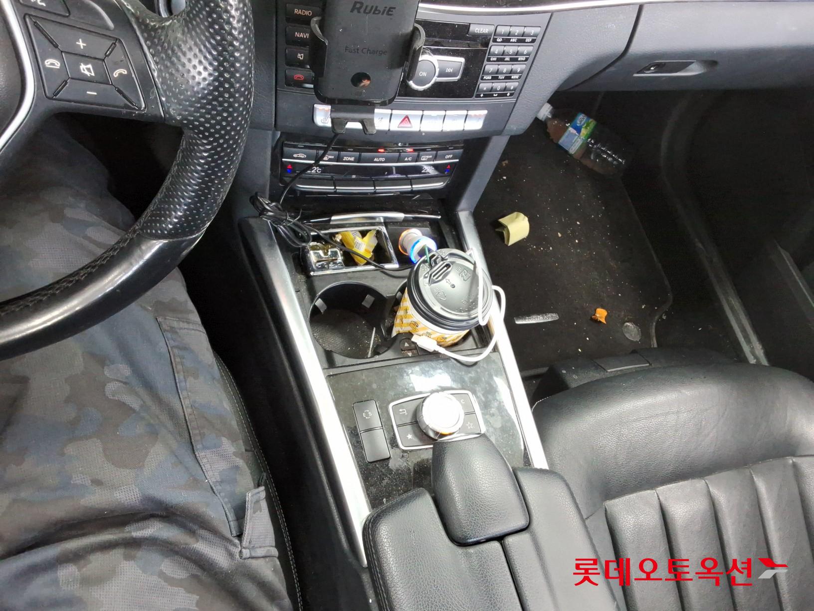 2014 - Mercedes-Benz E300