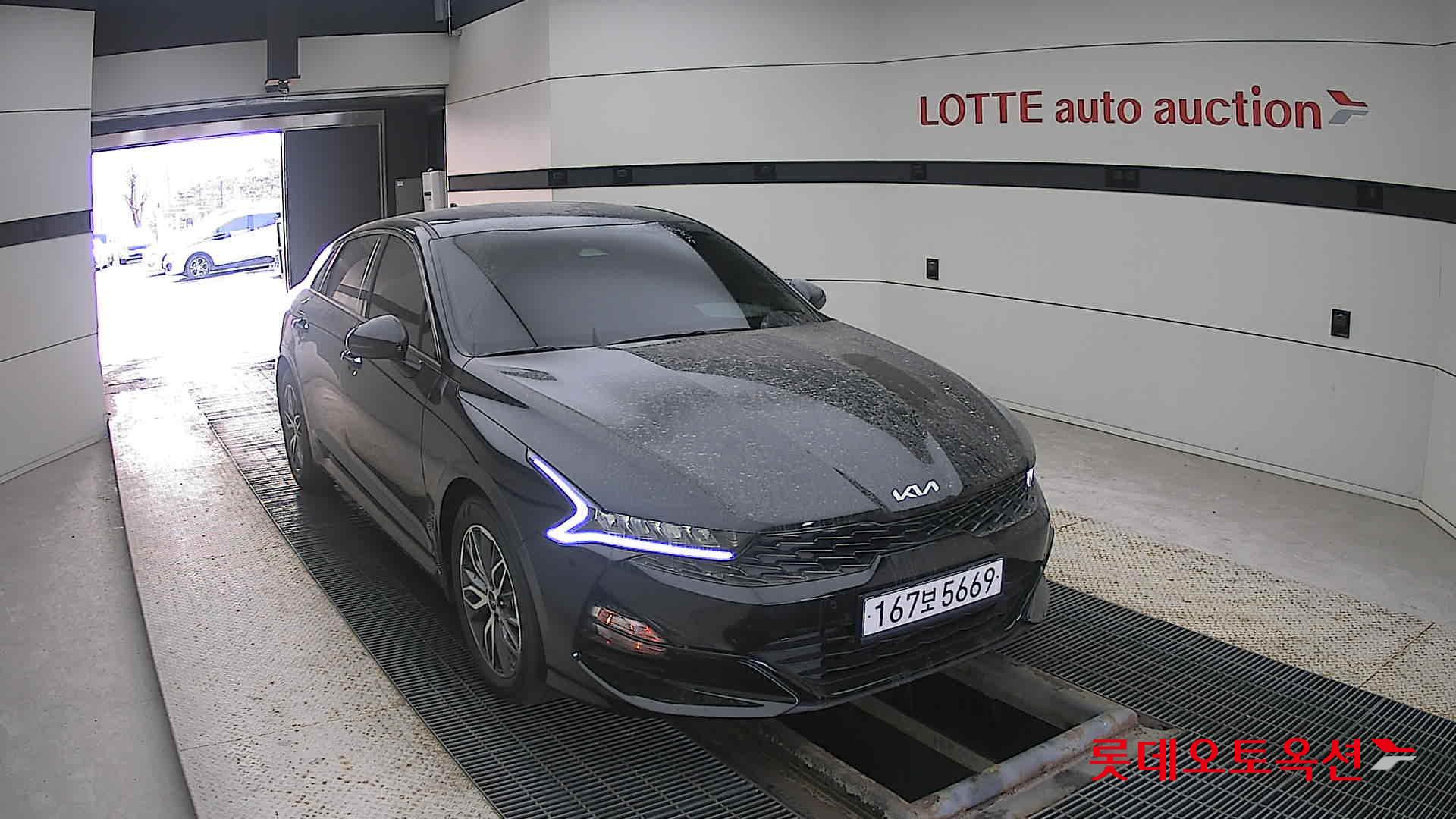 صورة إضافية