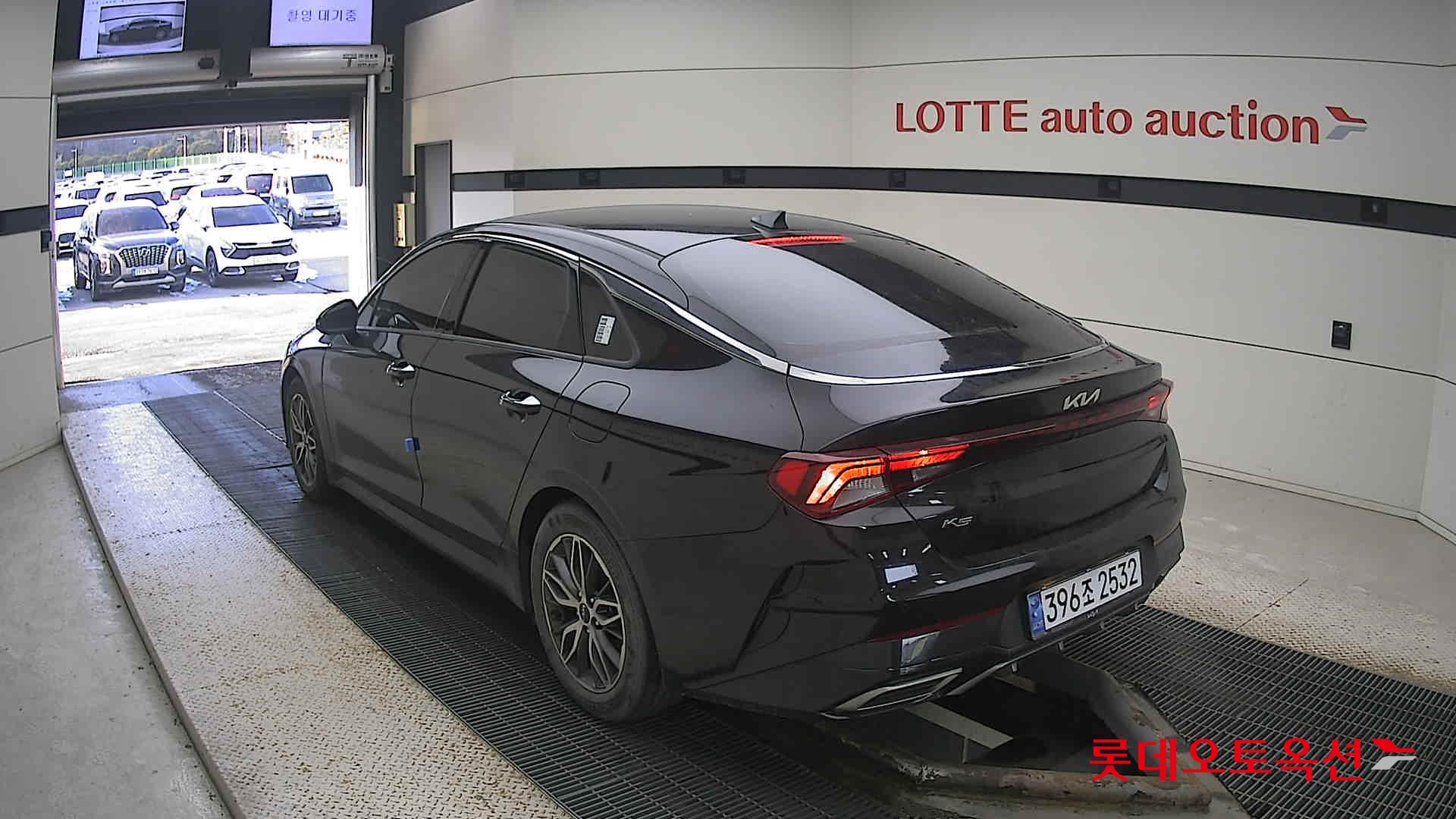 Kia K5 2023 Черный из Кореи, фото 6