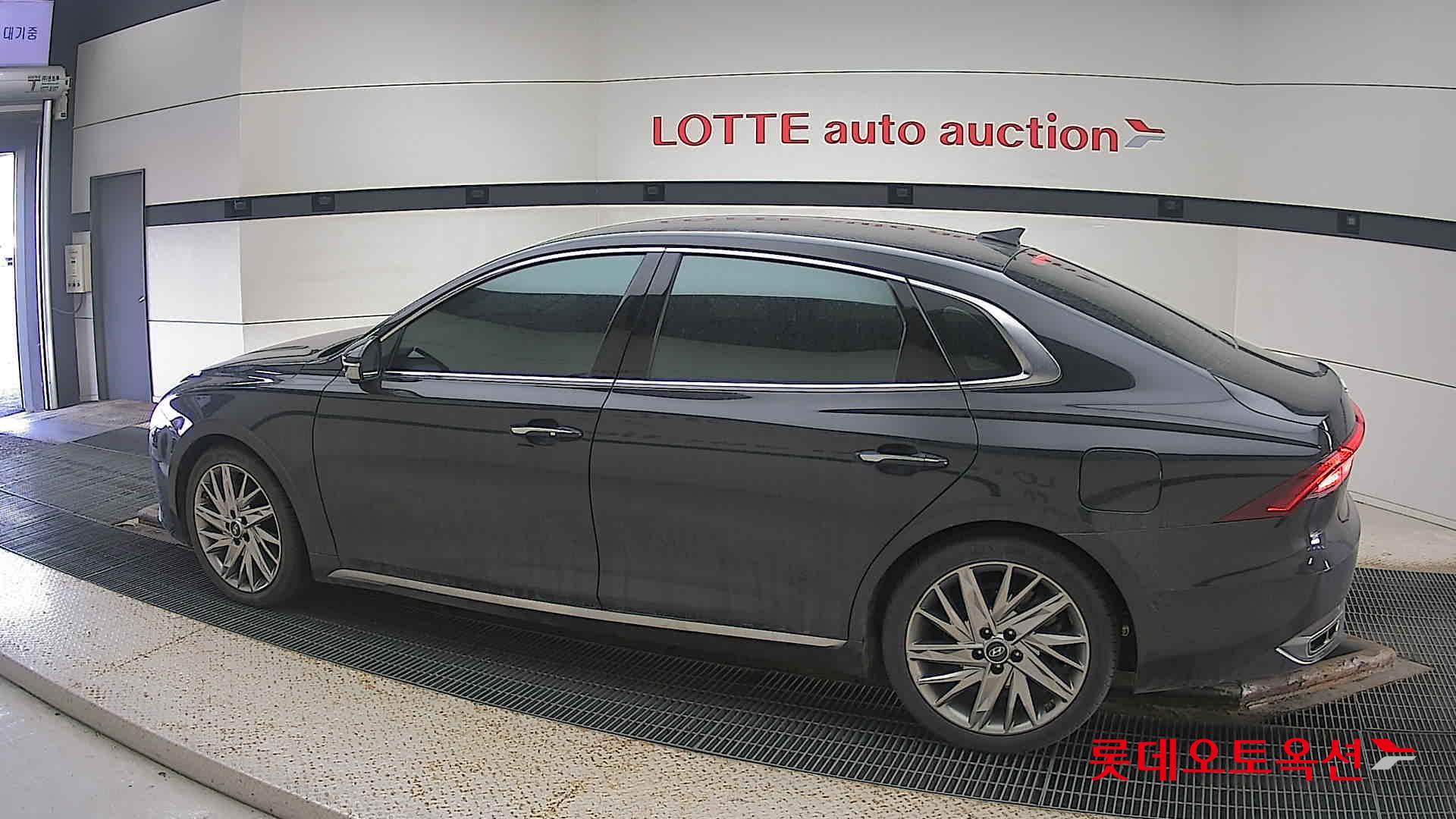 Hyundai Grandeur id 3628791 из Кореи 11