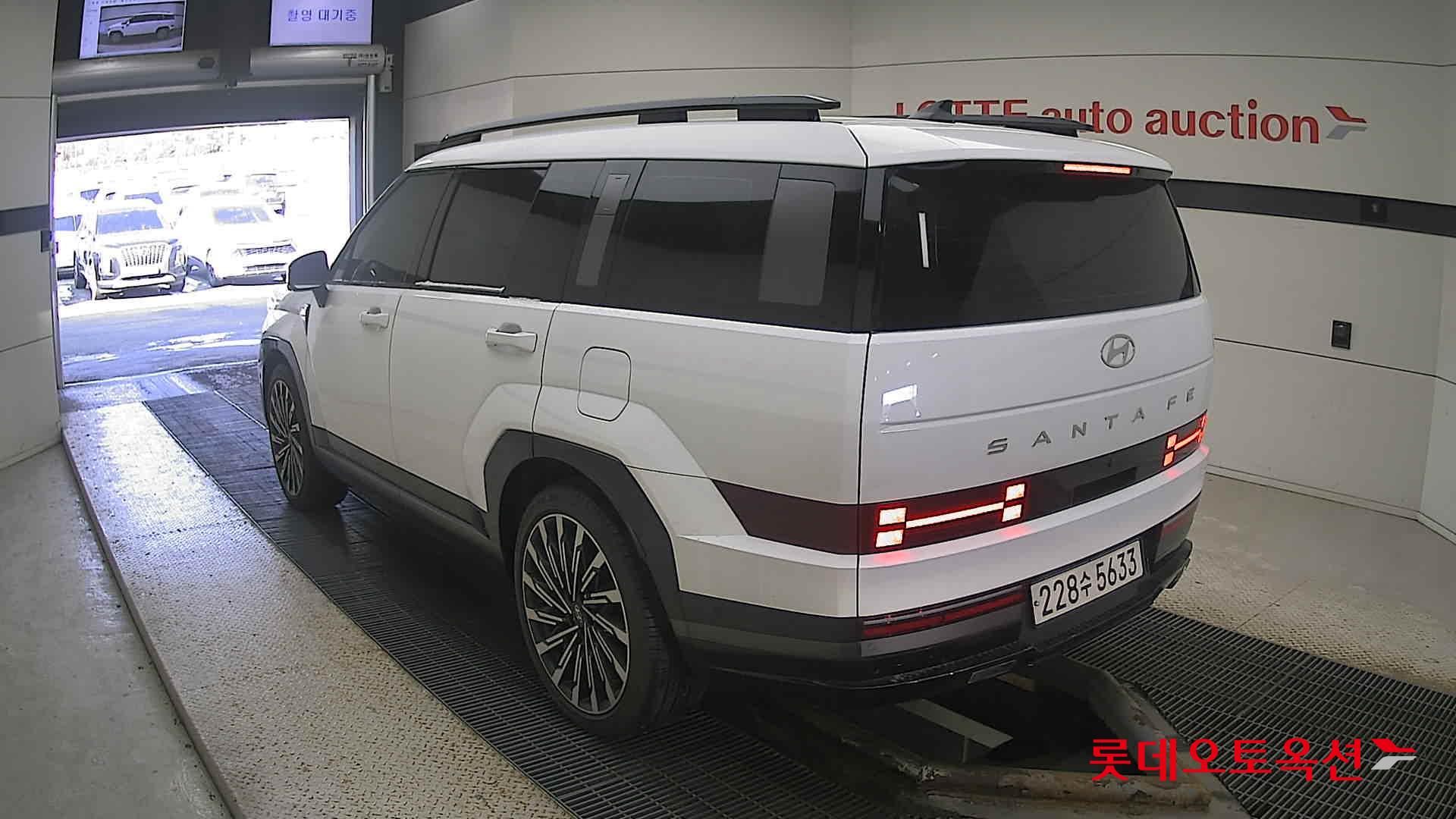 Hyundai Santa Fe 2024 Белый из Кореи, фото 6