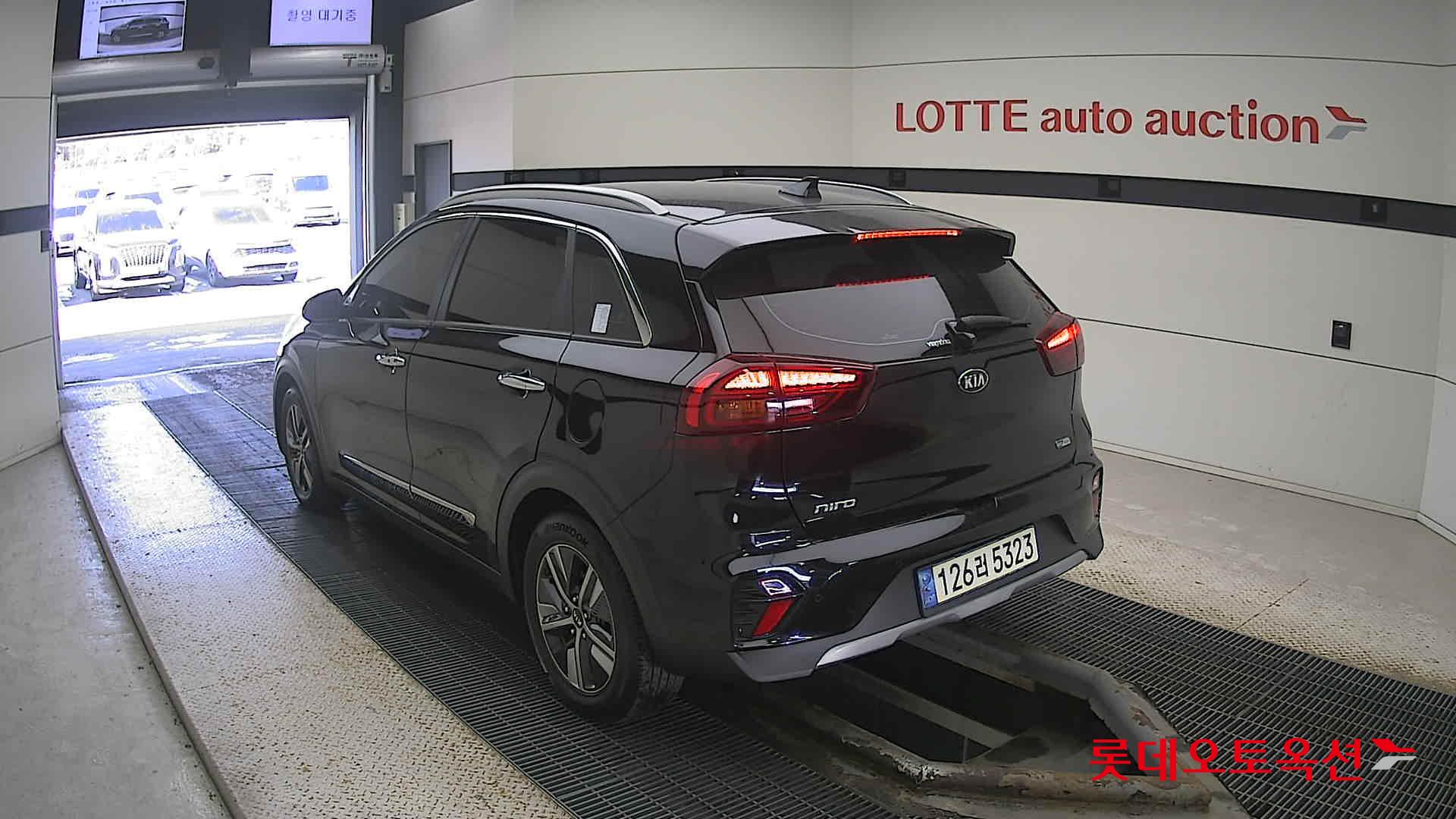 Kia Niro Hybrid 2021 Черный из Кореи, фото 6