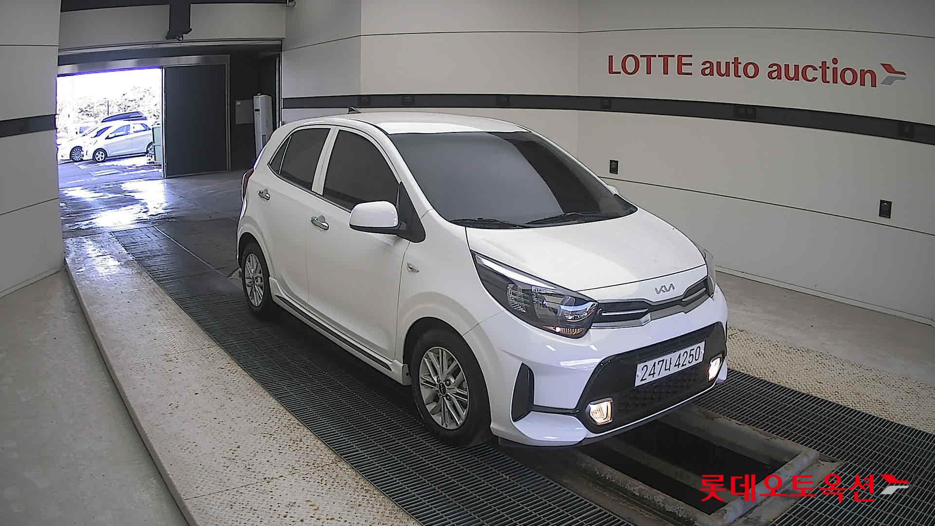 Kia Morning 2023 Белый из Кореи, фото 2