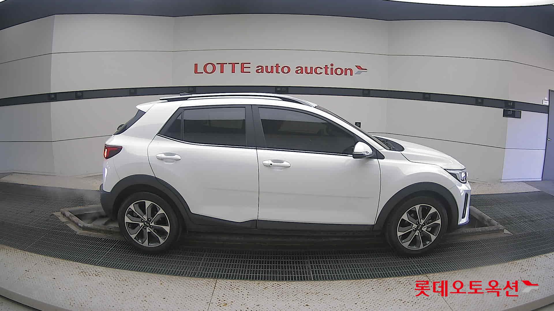 Kia Stonic 2020 Белый из Кореи, фото 3