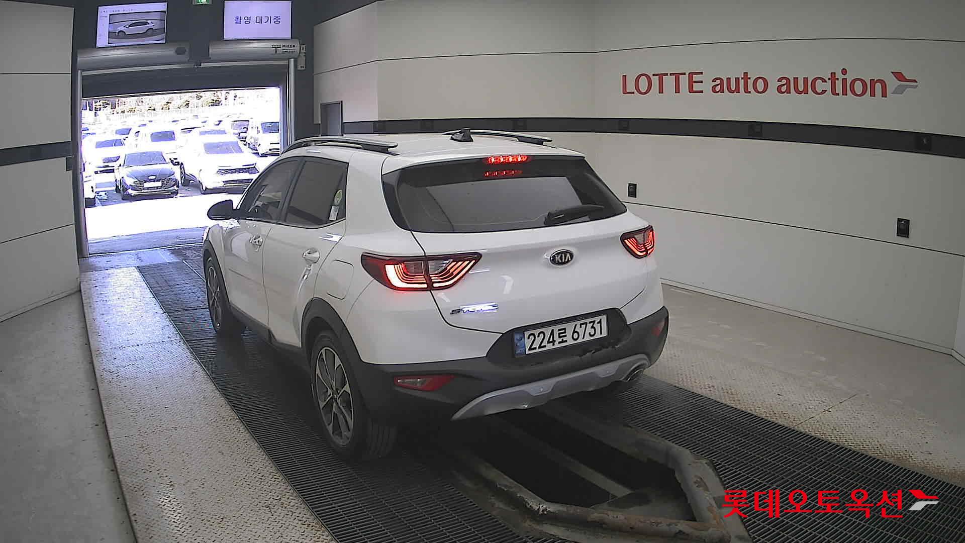 Kia Stonic id 3633636 из Кореи 9