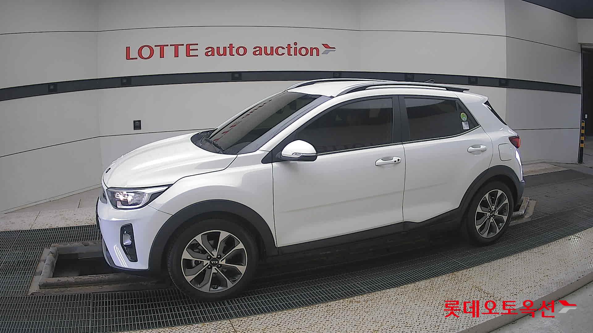 Kia Stonic id 3633636 из Кореи 12