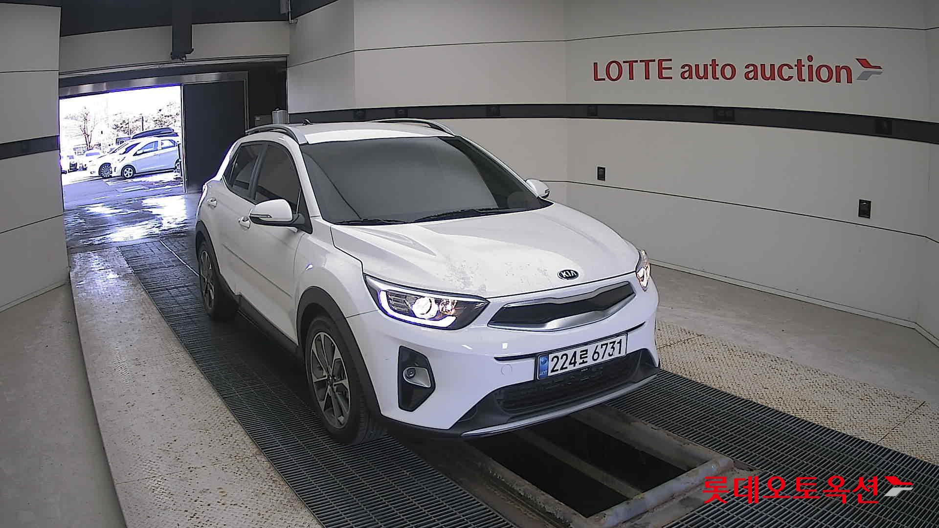 Kia Stonic id 3633636 из Кореи 15