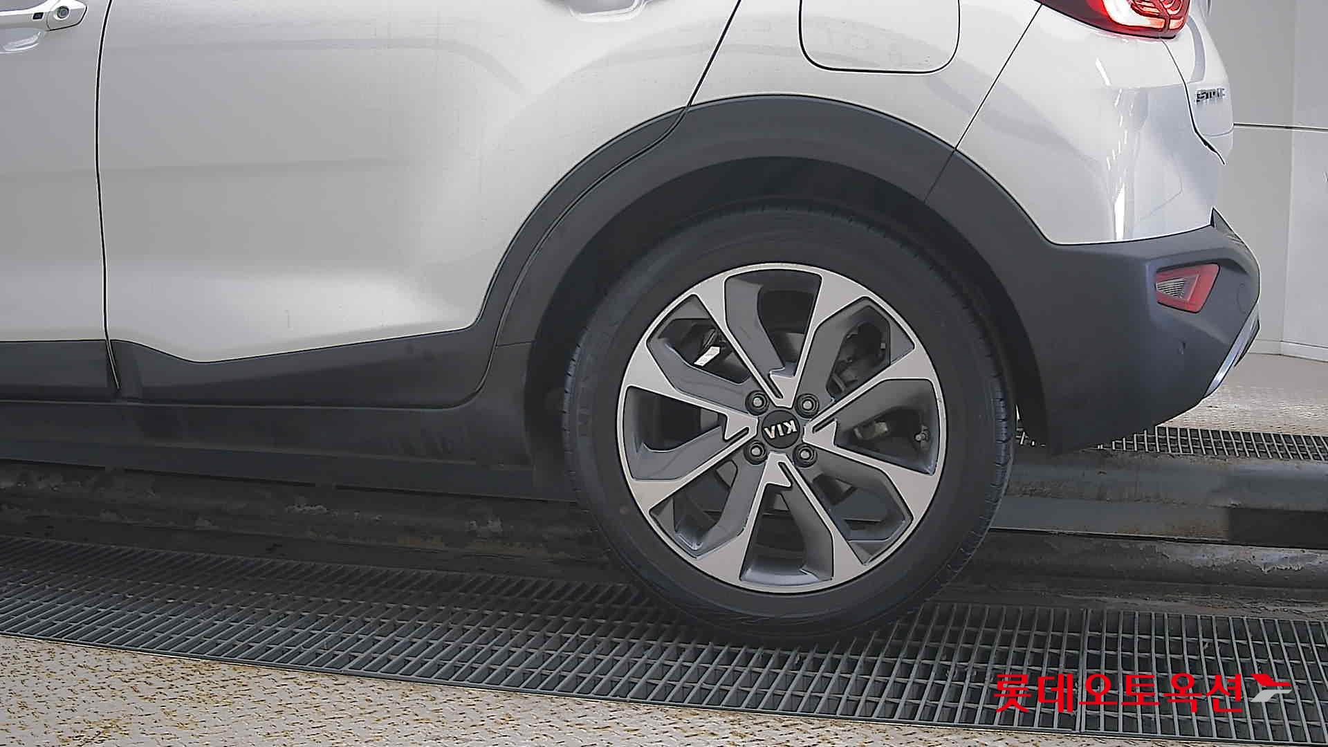 Kia Stonic id 3633636 из Кореи 22