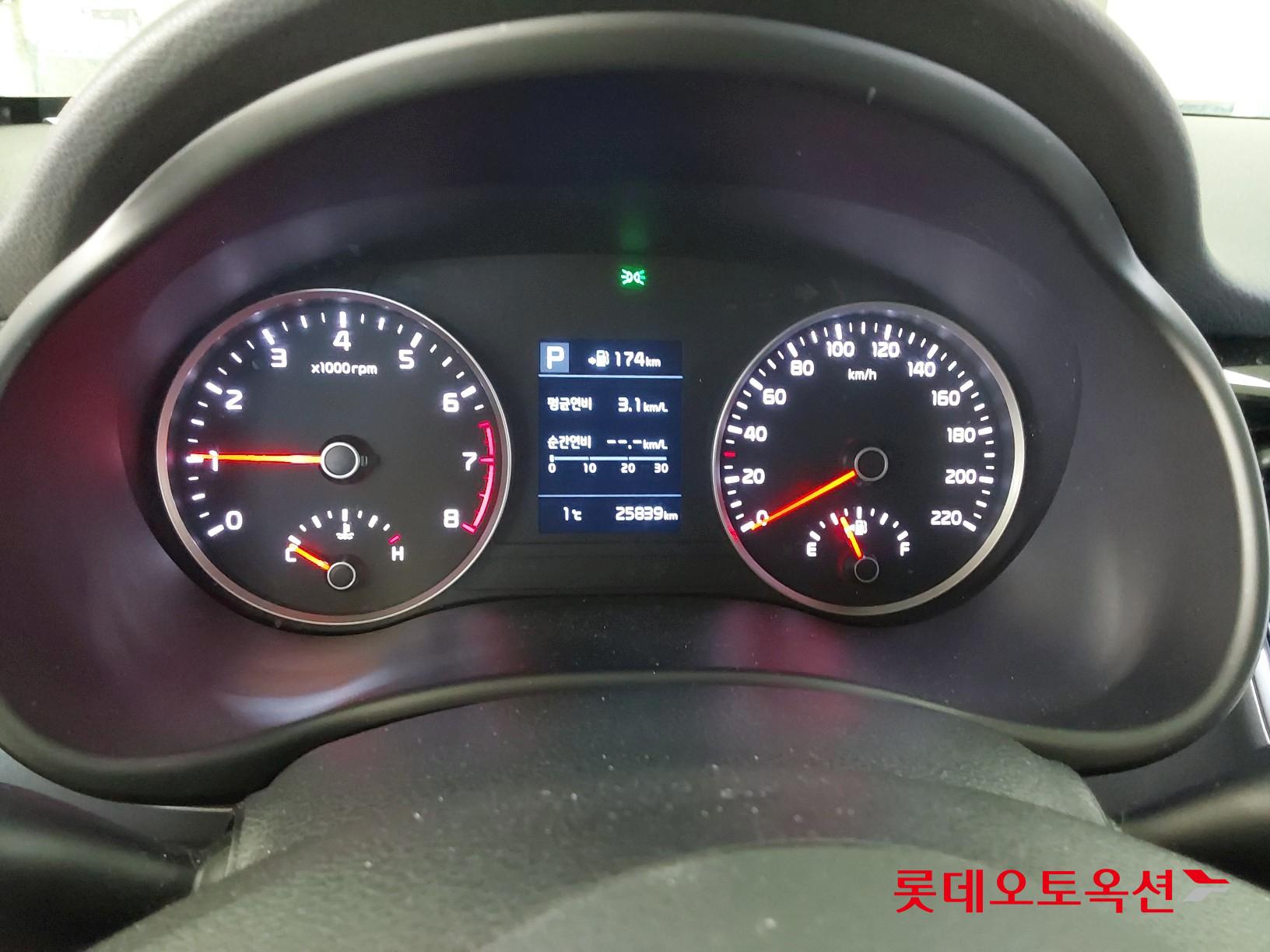 Kia Stonic id 3633636 из Кореи 30