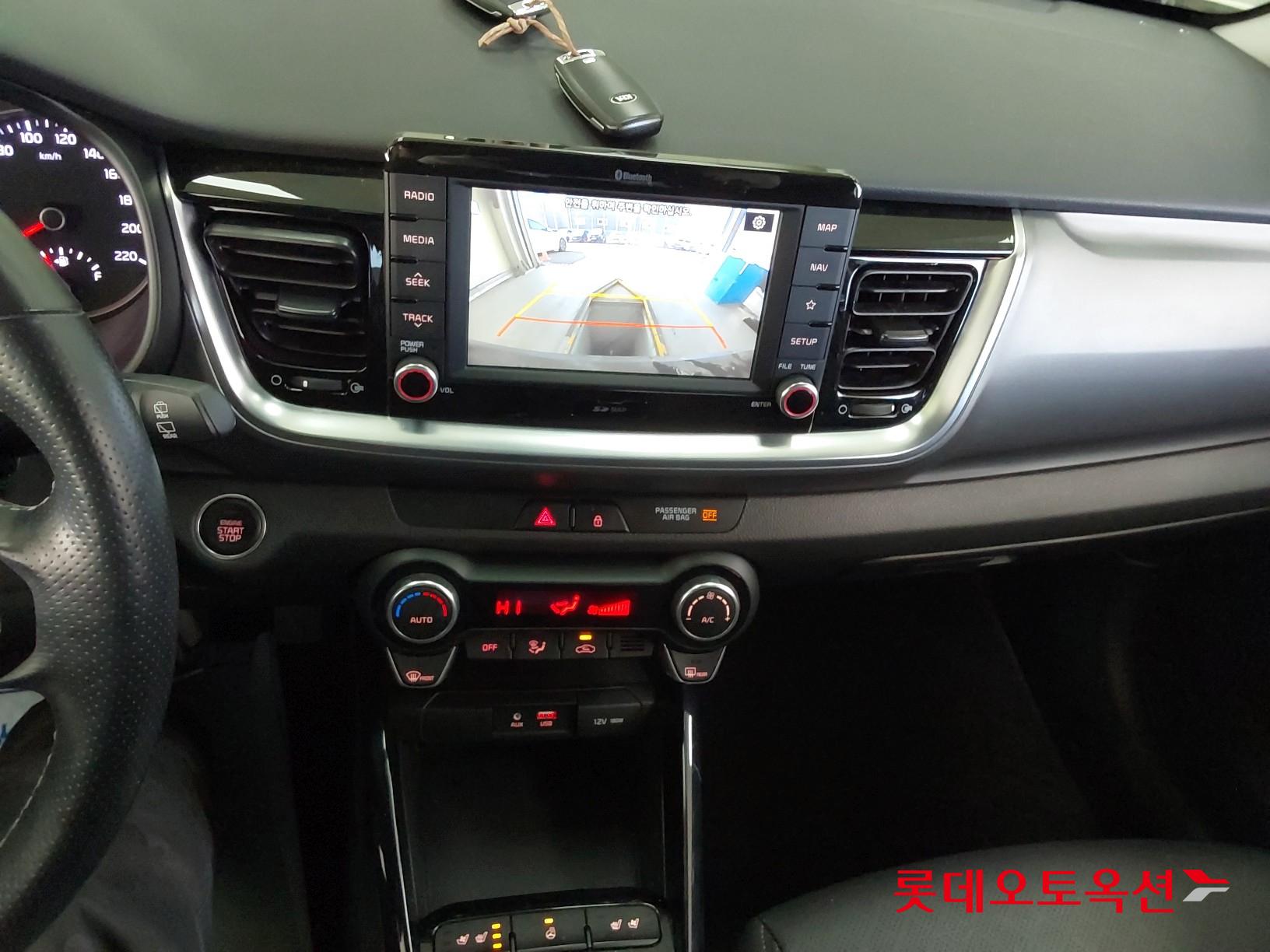 Kia Stonic id 3633636 из Кореи 33