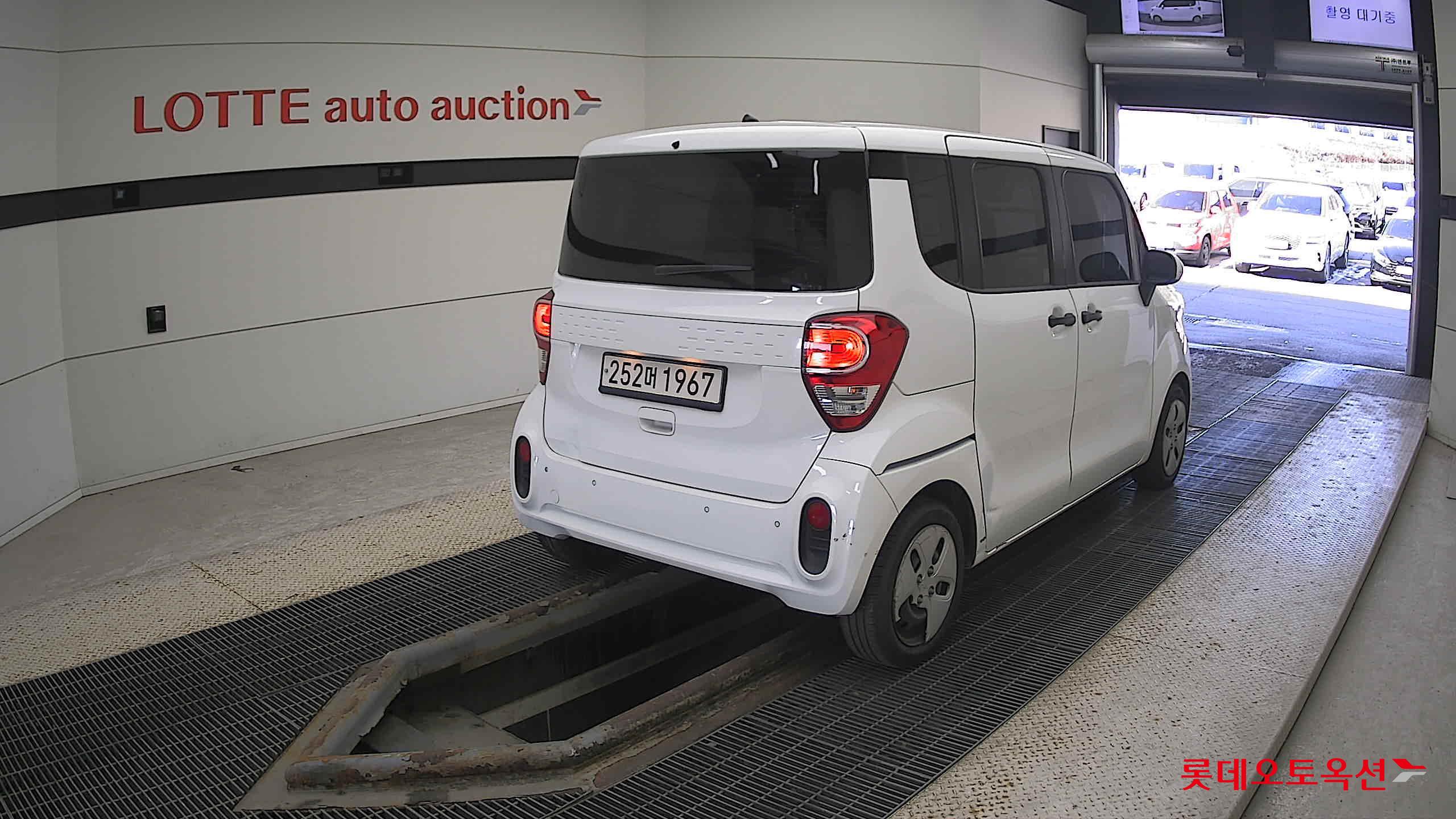 Kia Ray 2022 Белый из Кореи, фото 4