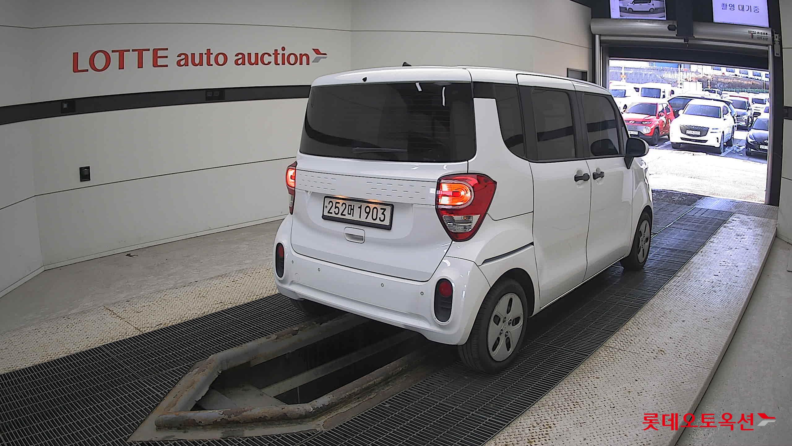 Kia Ray 2022 Белый из Кореи, фото 4