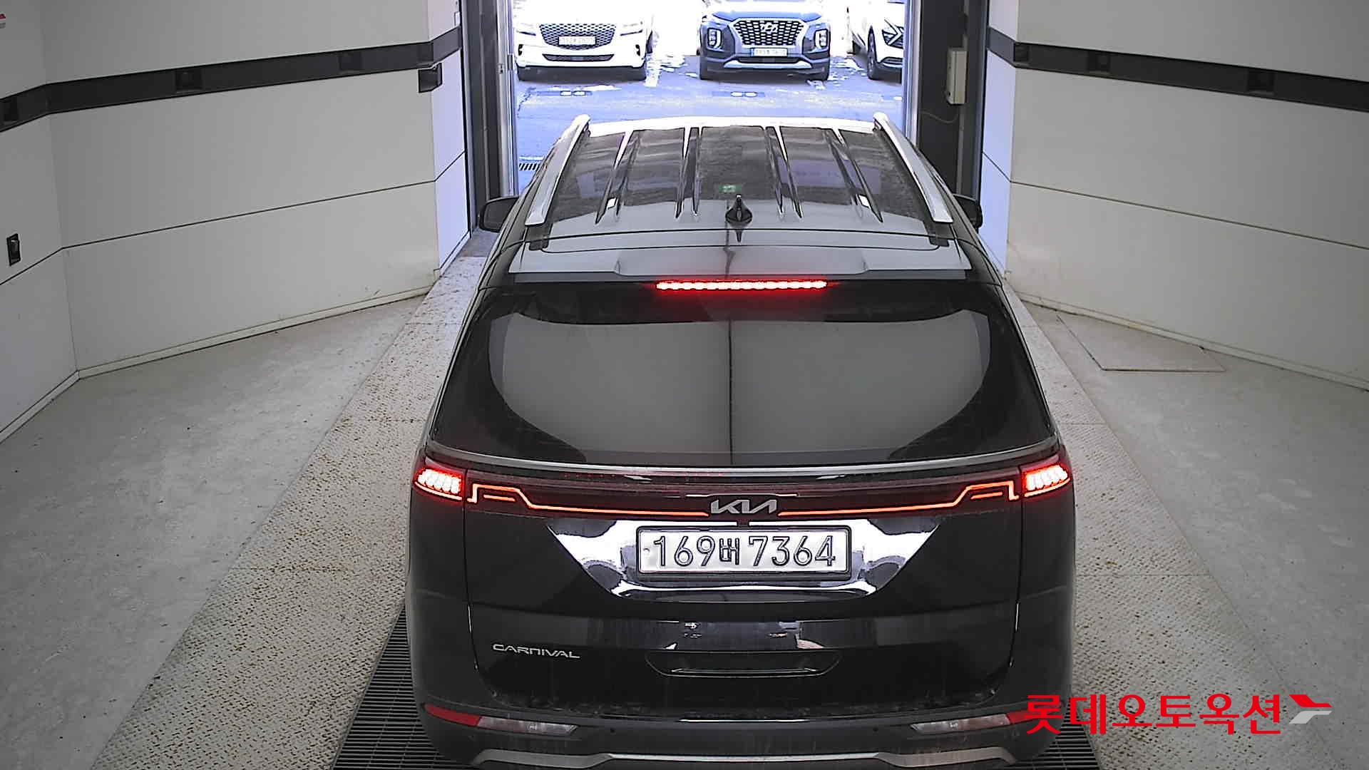 Kia Carnival 2022 Черный из Кореи, фото 5