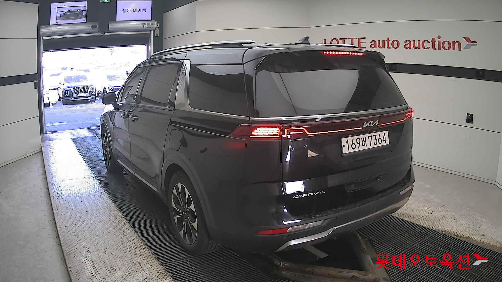 Kia Carnival id 3633657 из Кореи 9