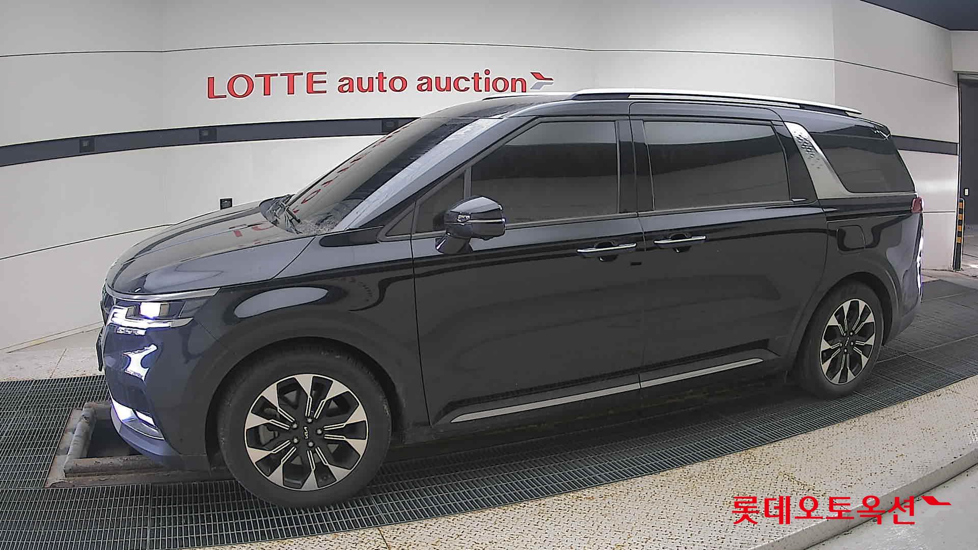 Kia Carnival id 3633657 из Кореи 12