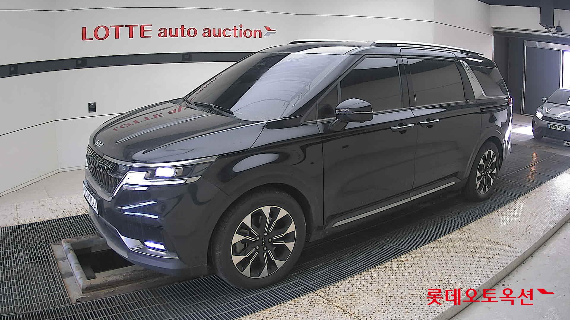 Kia Carnival id 3633657 из Кореи 13