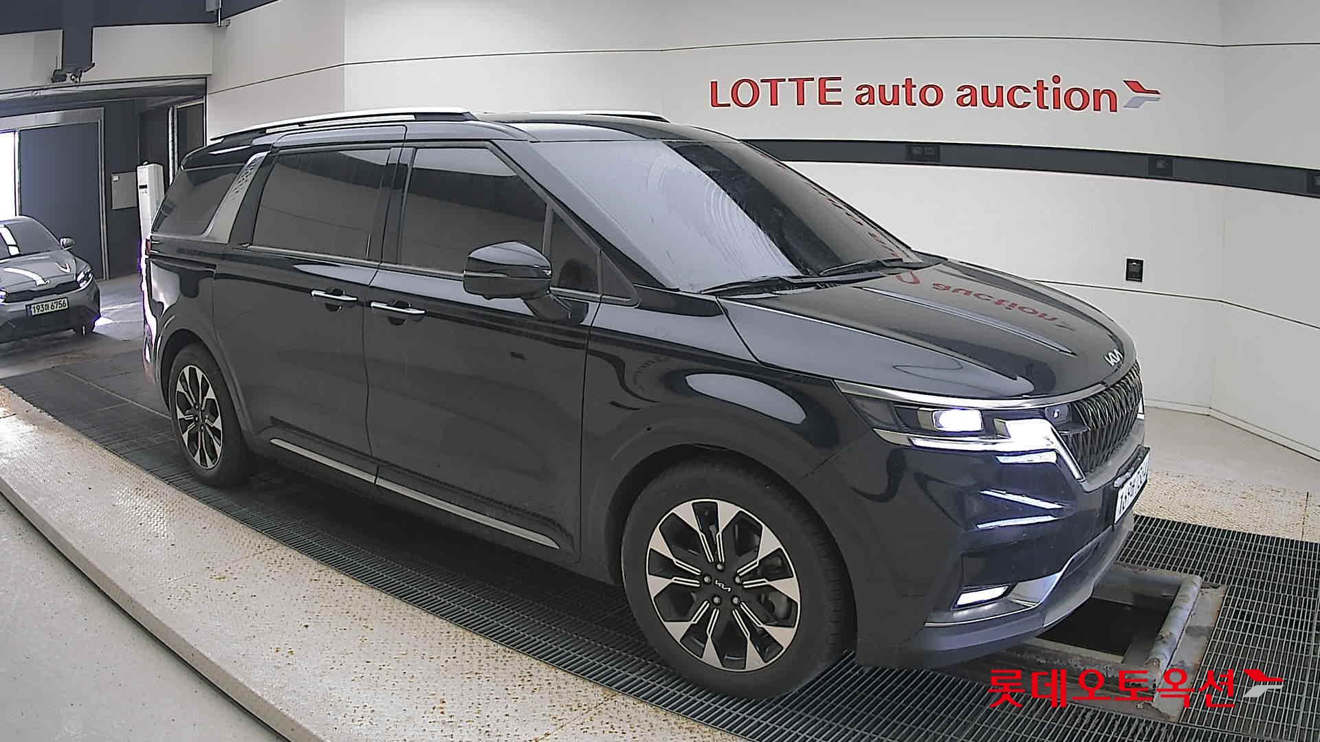 Kia Carnival id 3633657 из Кореи 16