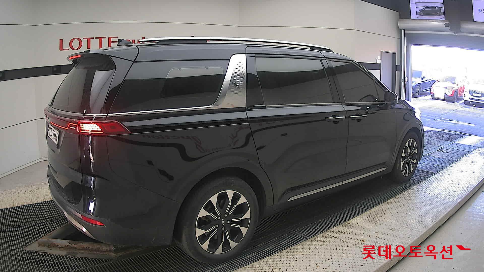 Kia Carnival id 3633657 из Кореи 19