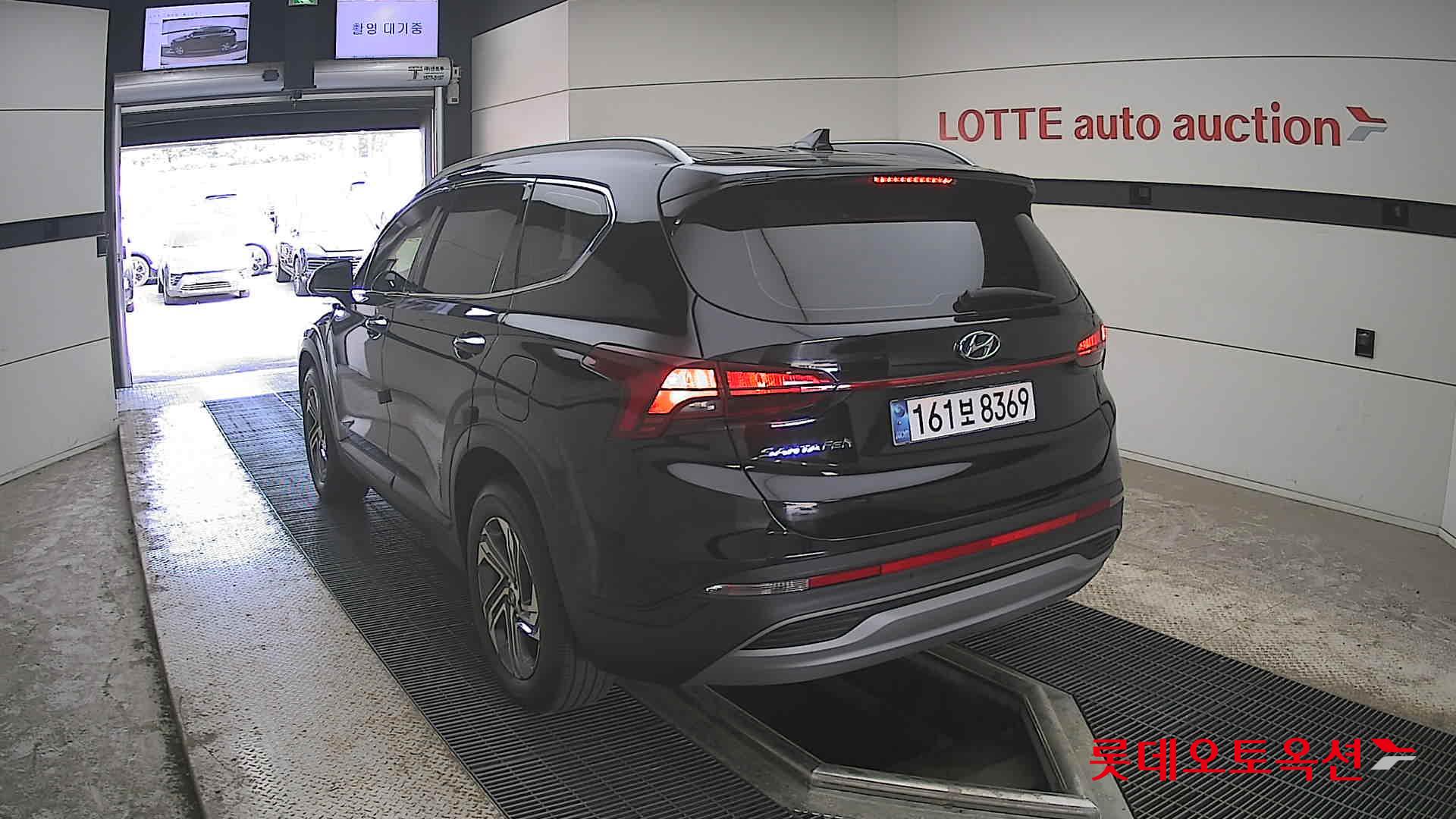 Hyundai SANTAFE - 16