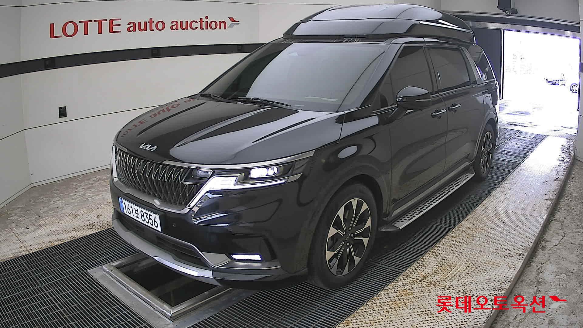 2023 - kia carnival