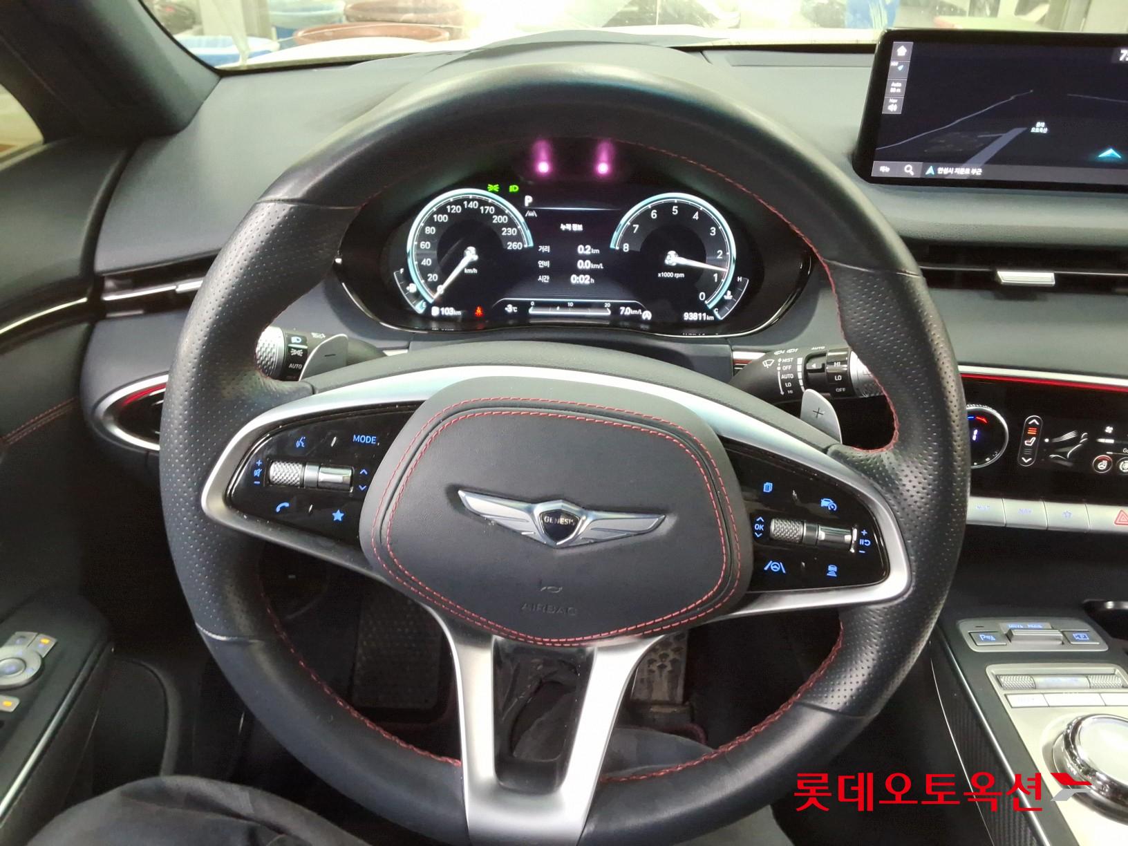 2022 - genesis gv70
