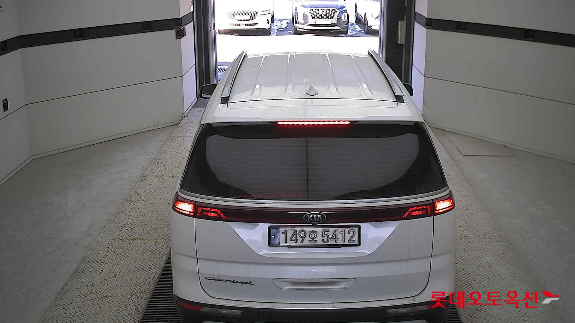 Kia Carnival 2021 Белый из Кореи, фото 5