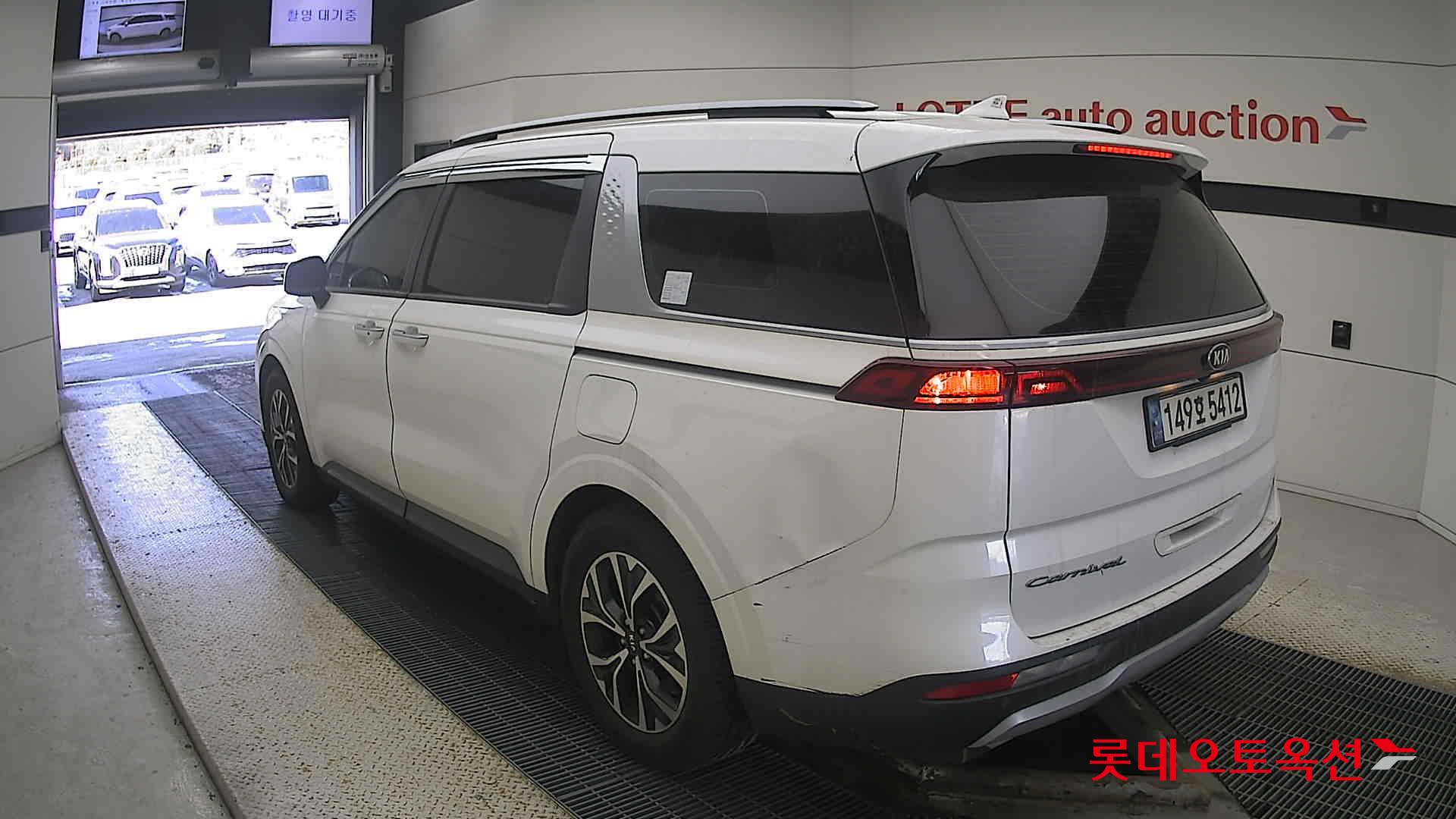 Kia Carnival 2021 Белый из Кореи, фото 6