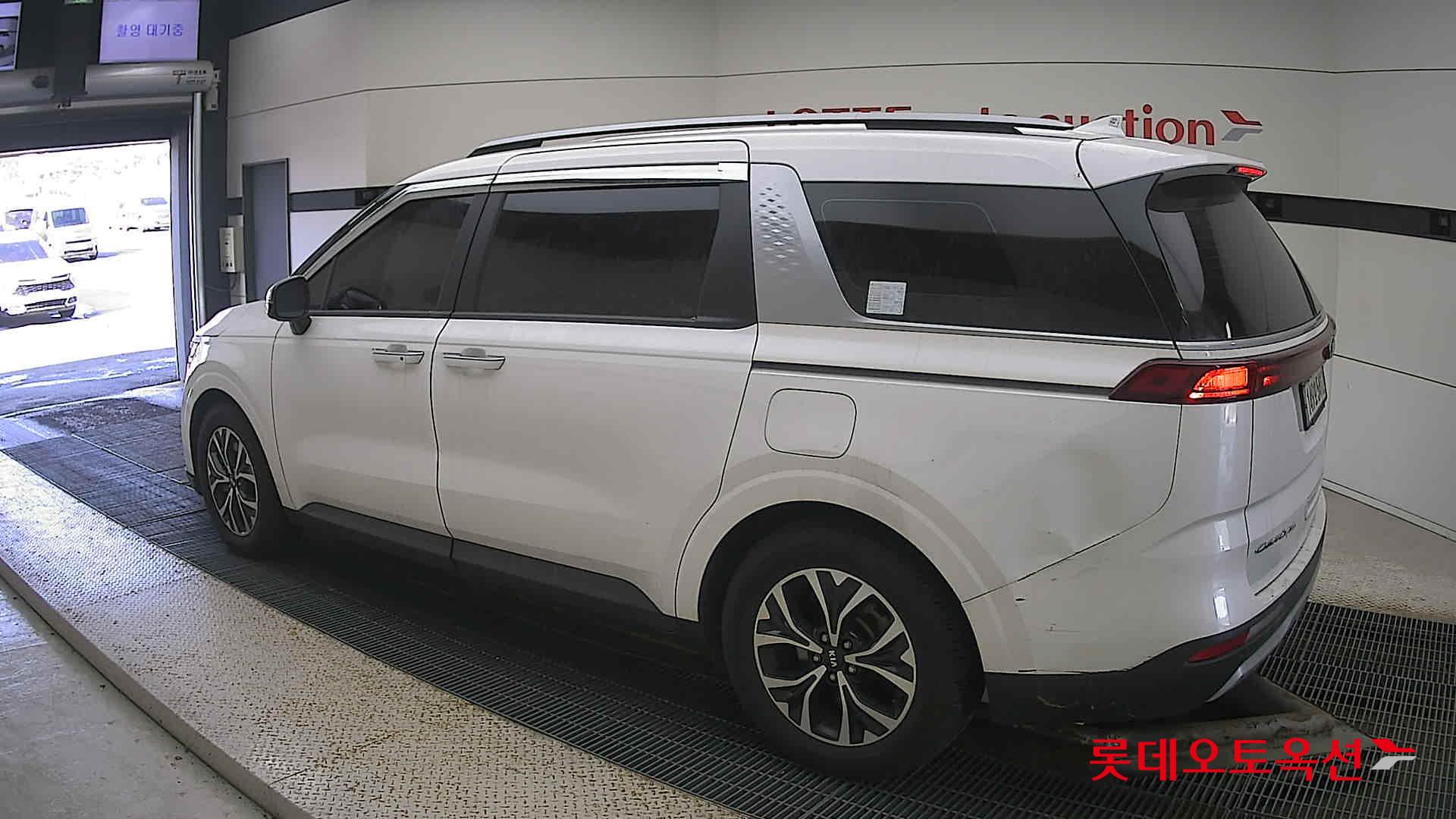 Kia Carnival id 3628848 из Кореи 10