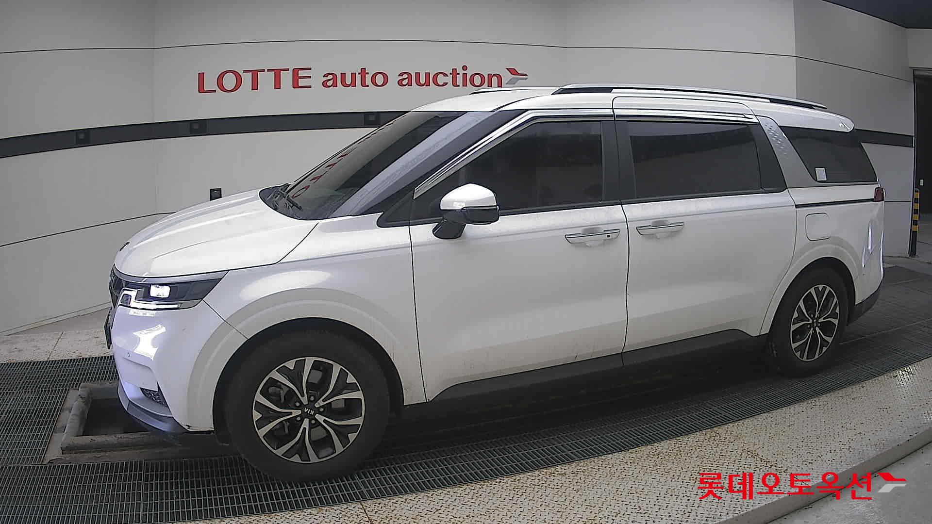 Kia Carnival id 3628848 из Кореи 12