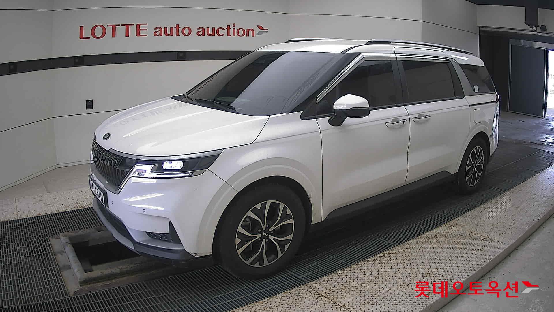 Kia Carnival id 3628848 из Кореи 13