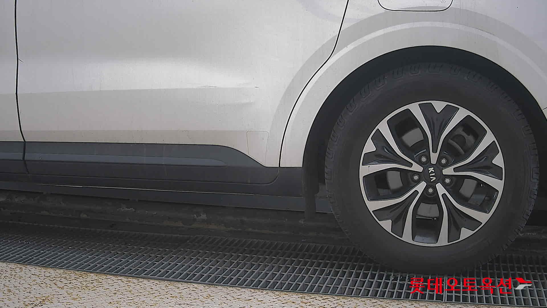 Kia Carnival id 3628848 из Кореи 22