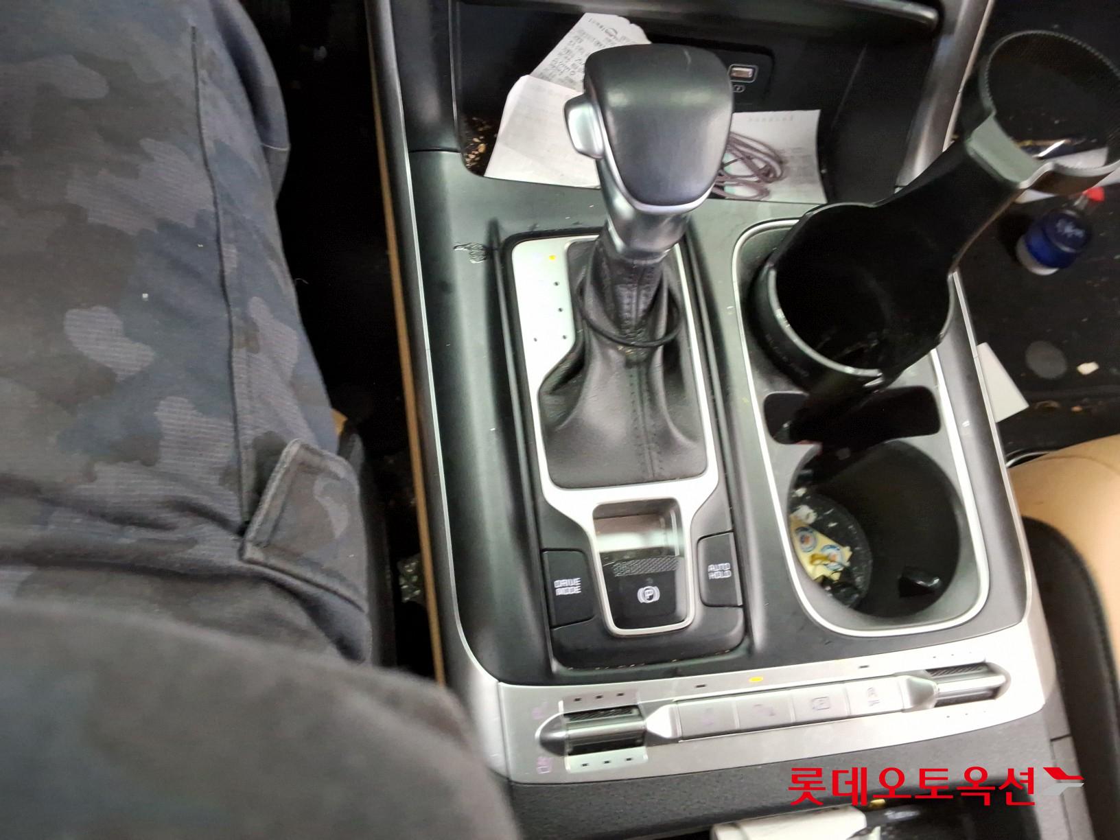 Kia Carnival id 3628848 из Кореи 32