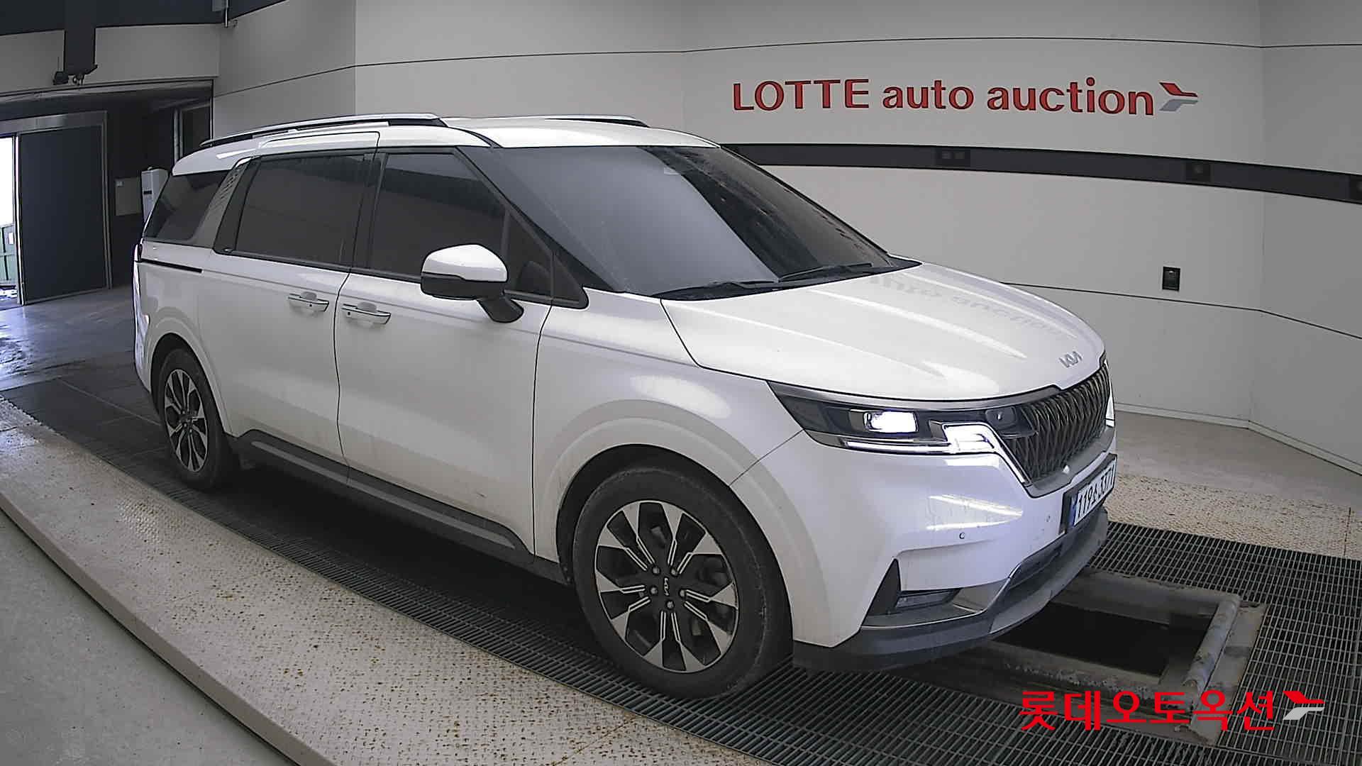 Kia Carnival id 3628820 из Кореи 16