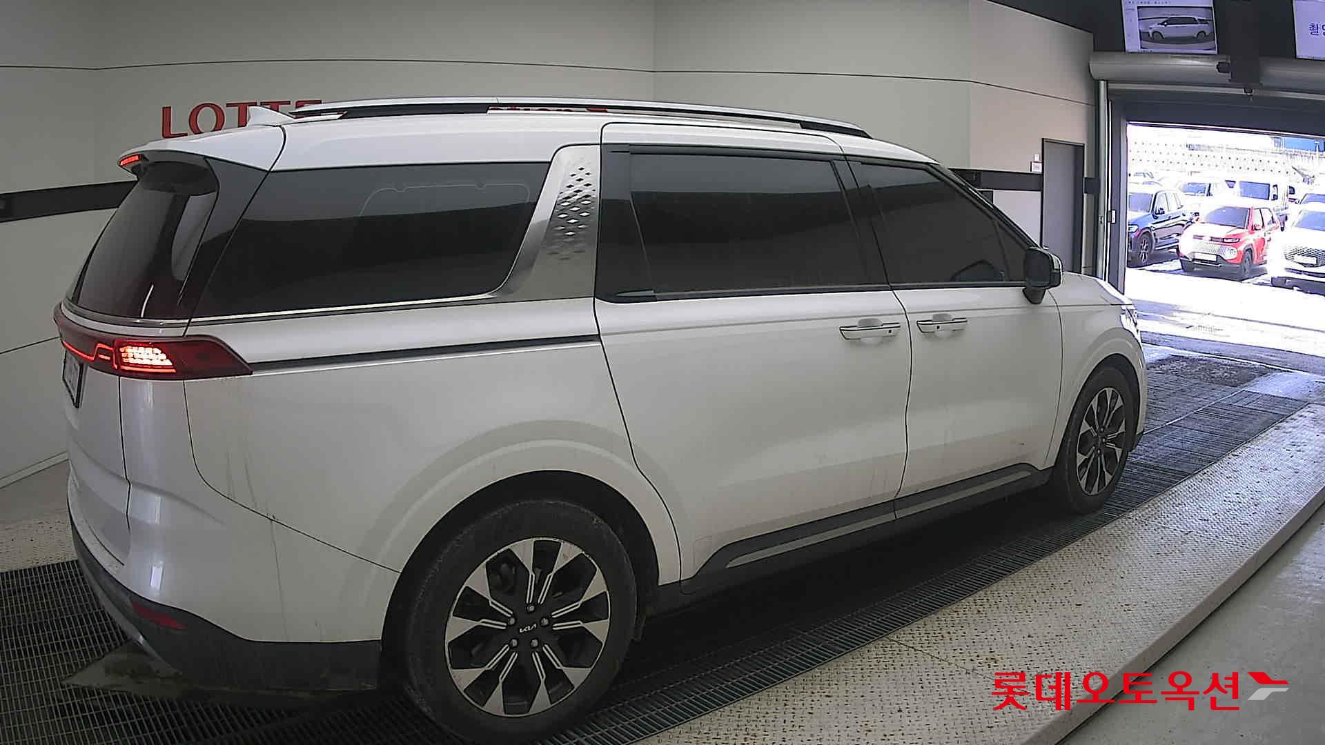 Kia Carnival id 3628820 из Кореи 19