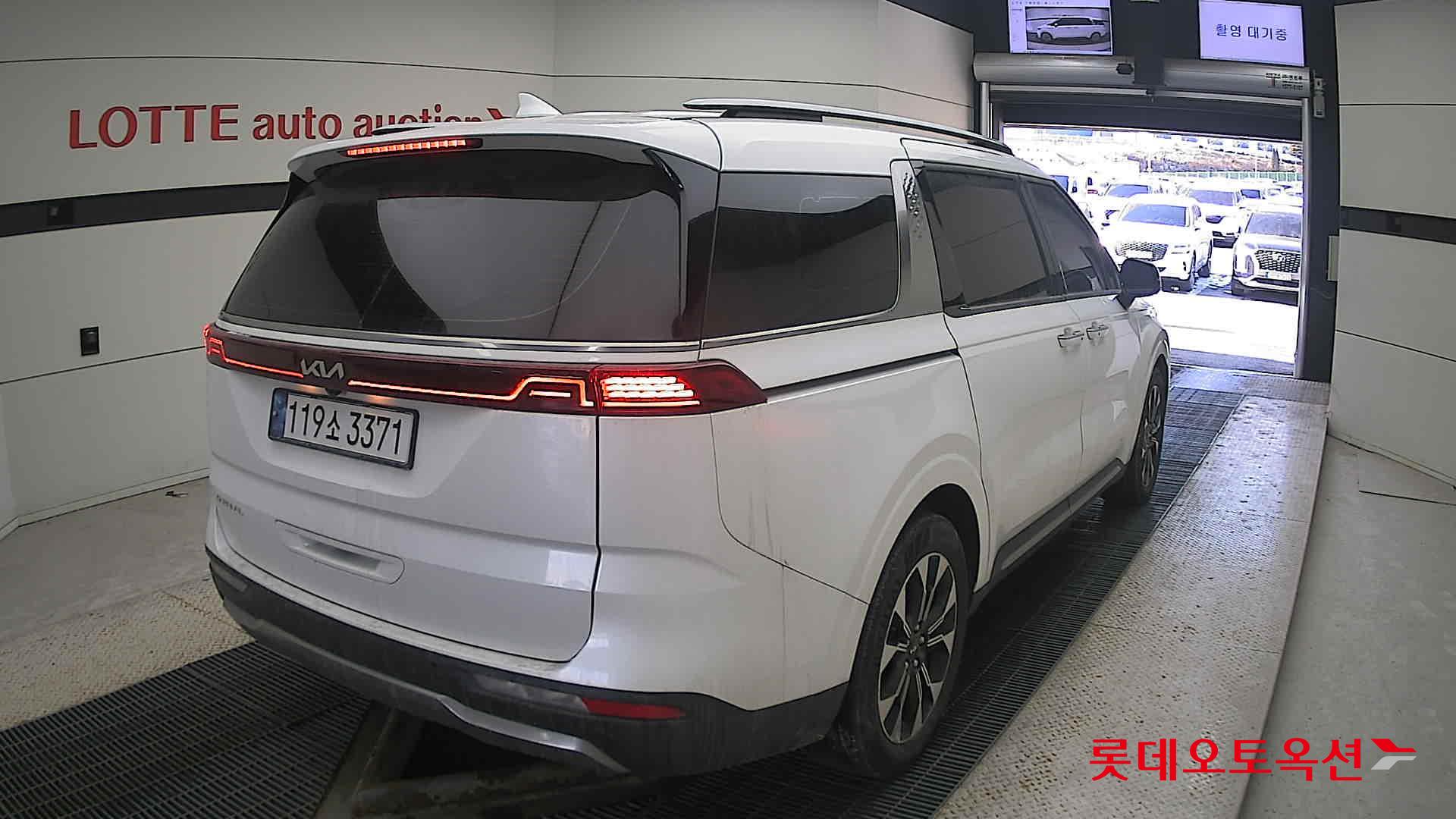 Kia Carnival id 3628820 из Кореи 20