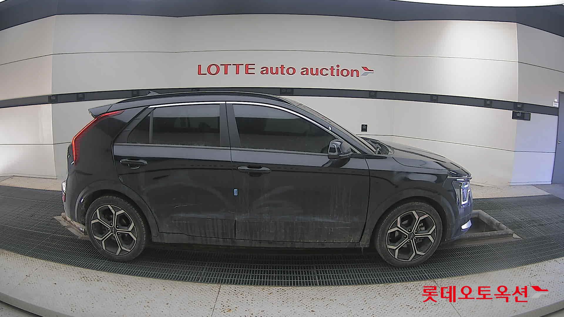 Kia Niro Hybrid 2024 Черный из Кореи, фото 3