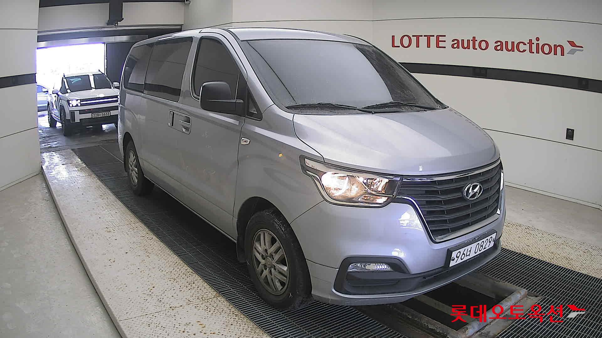 Hyundai Grand Starex 2021 Другое из Кореи, фото 2