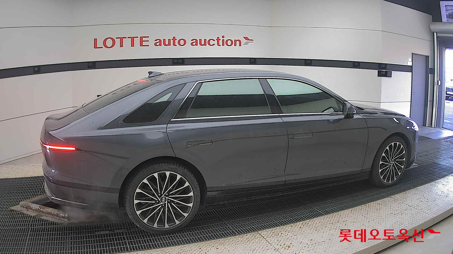 Hyundai Grandeur Hybrid id 3633592 из Кореи 18