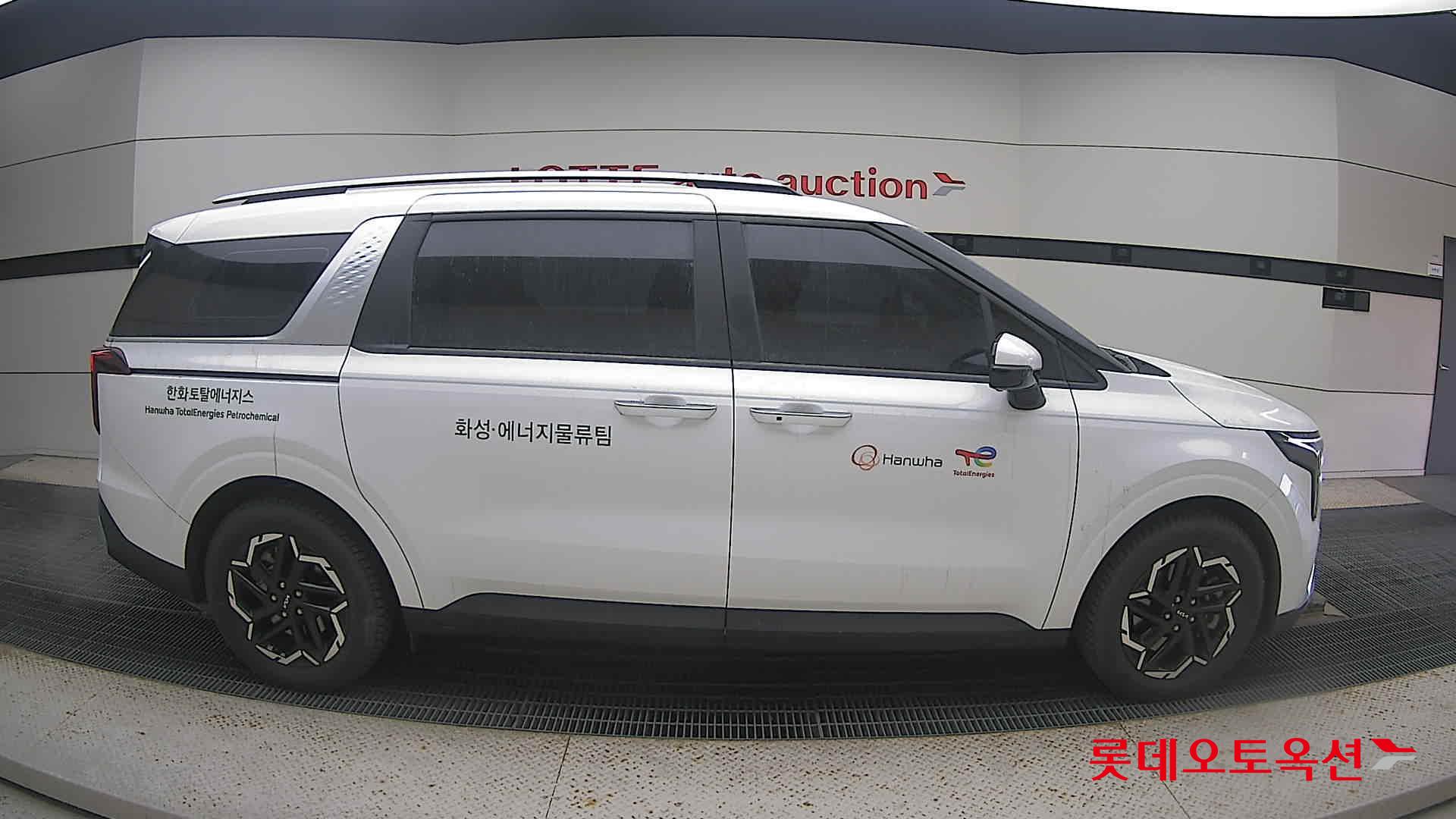 Kia Carnival 2025 Белый из Кореи, фото 3