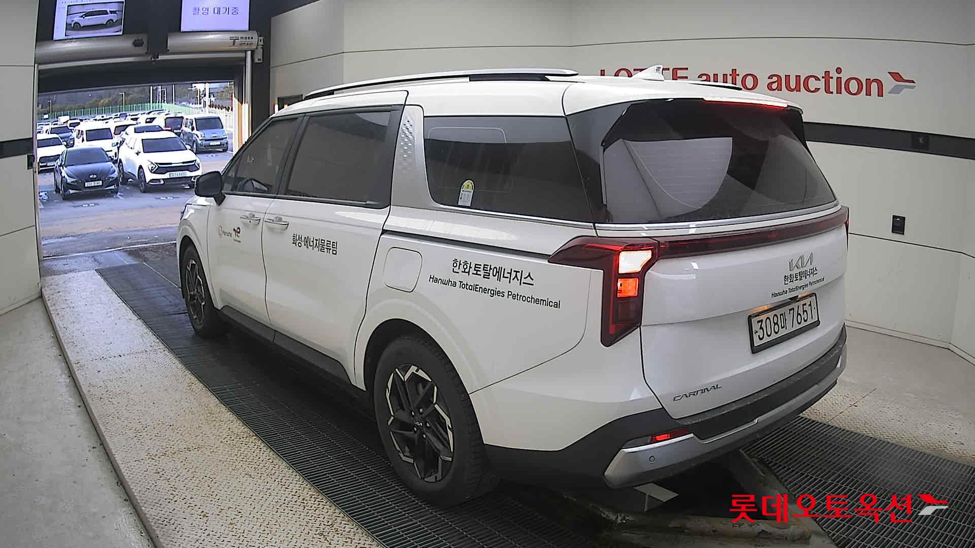 Kia Carnival 2025 Белый из Кореи, фото 6