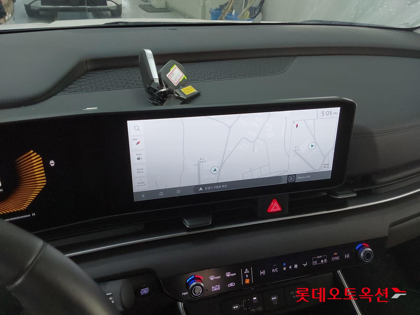 Kia Carnival id 3633622 из Кореи 31