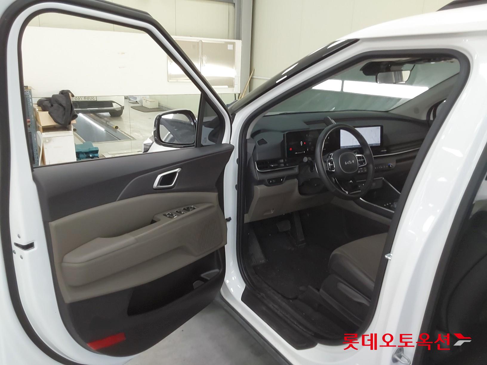 Kia Carnival id 3633622 из Кореи 34