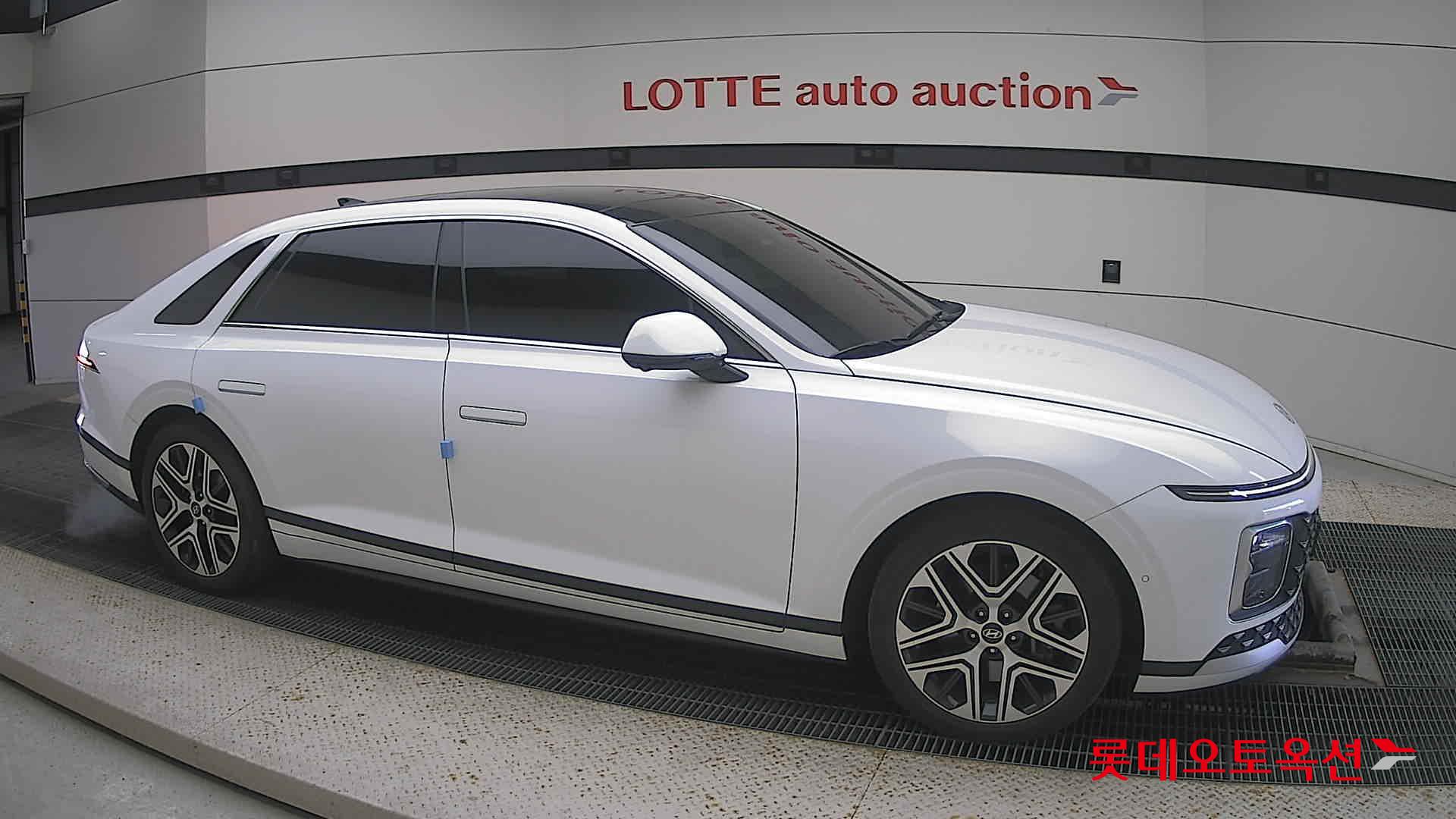 Hyundai Grandeur id 3633576 из Кореи 17