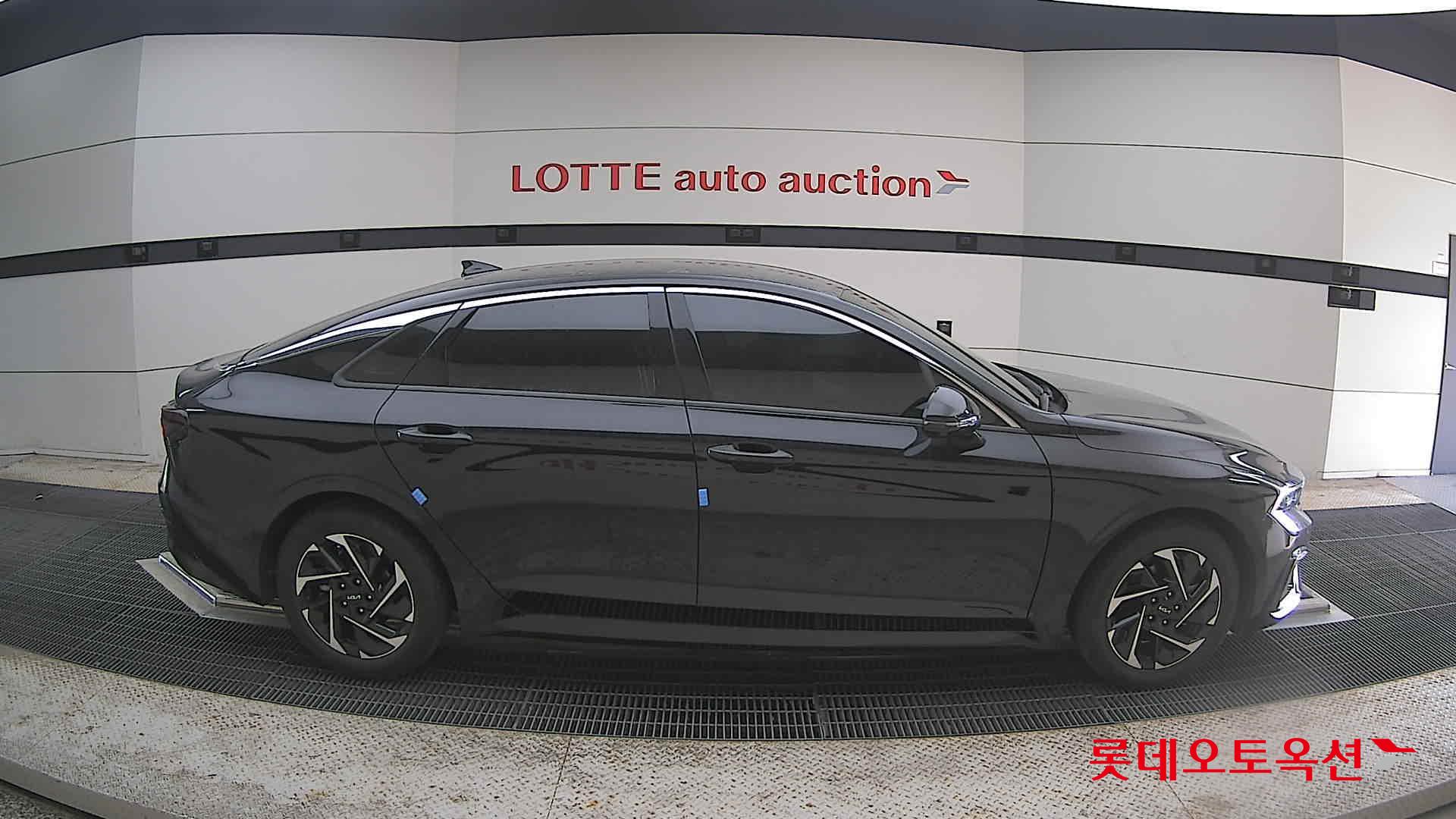 Kia K5 - 21